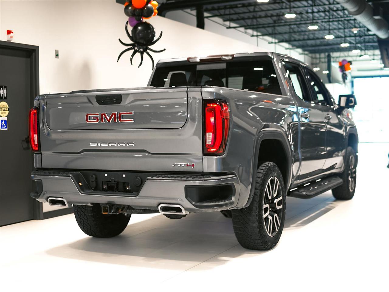 2021 GMC Sierra 1500 AT4 | PREM PKG | LTHR | ROOF | 3.0 L DIESEL | NO ACCIDENTS Photo