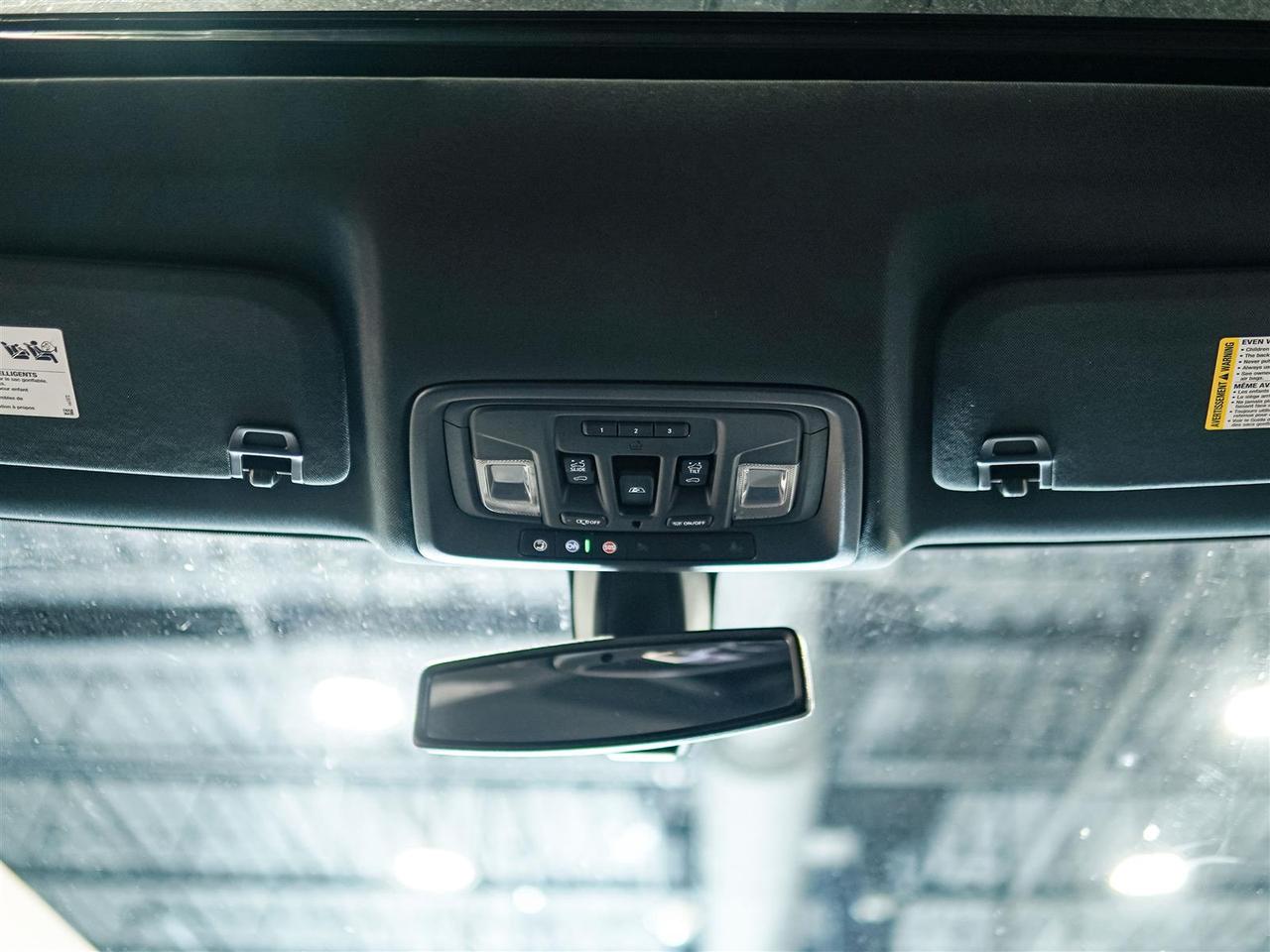 2021 GMC Sierra 1500 AT4 | PREM PKG | LTHR | ROOF | 3.0 L DIESEL | NO ACCIDENTS Photo