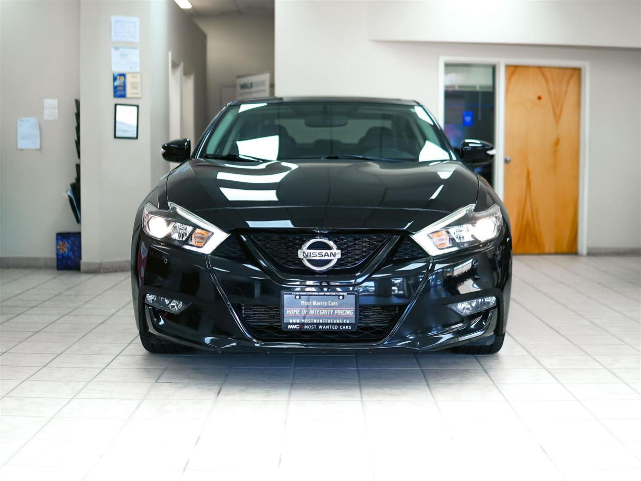 2018 Nissan Maxima SL | LEATHER | DUAL ROOF | HTD STEERING | NO ACCIDENTS Photo