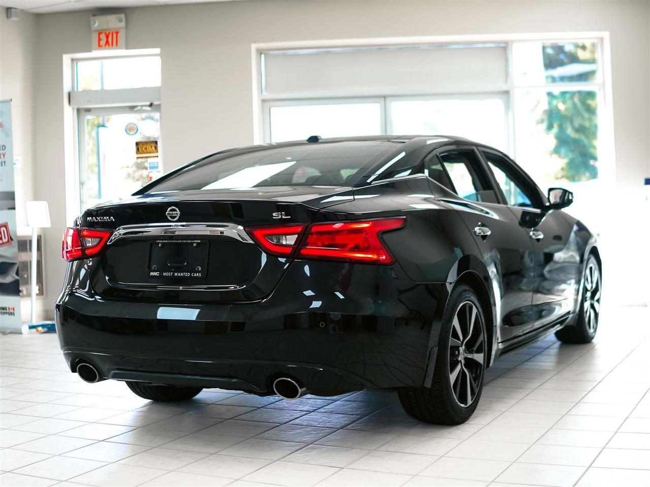 2018 Nissan Maxima SL | LEATHER | DUAL ROOF | HTD STEERING | NO ACCIDENTS Photo