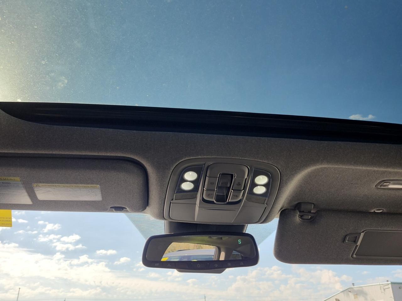 2019 Hyundai Santa Fe LUXURY AWD | NO ACCIDENTS | 1 OWNER  | DEALER SERVICED Photo