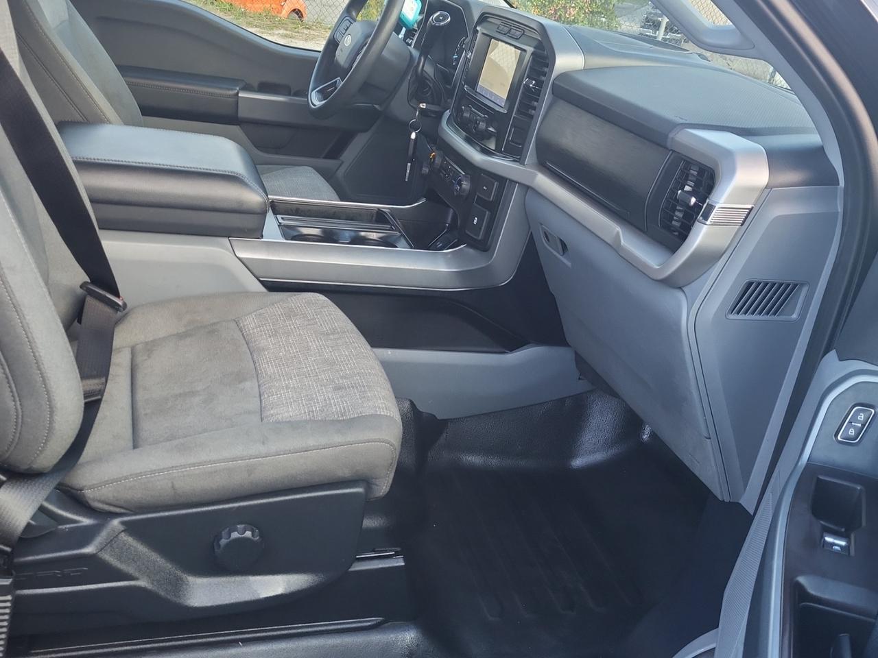 2022 Ford F-150 XLT 3.3L V6 4X4 CREW | 5.5 FT | NO ACCIDENTS Photo