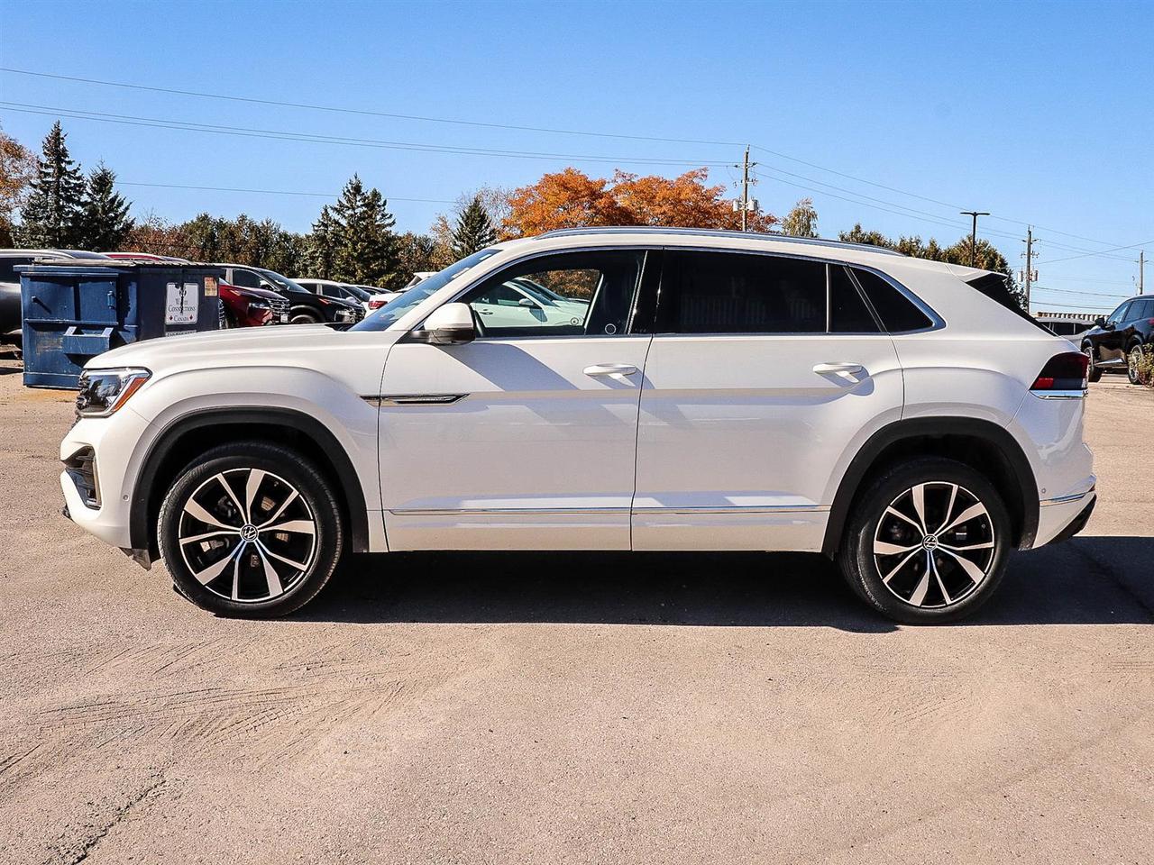 2025 Volkswagen Atlas Cross Sport Execline Photo
