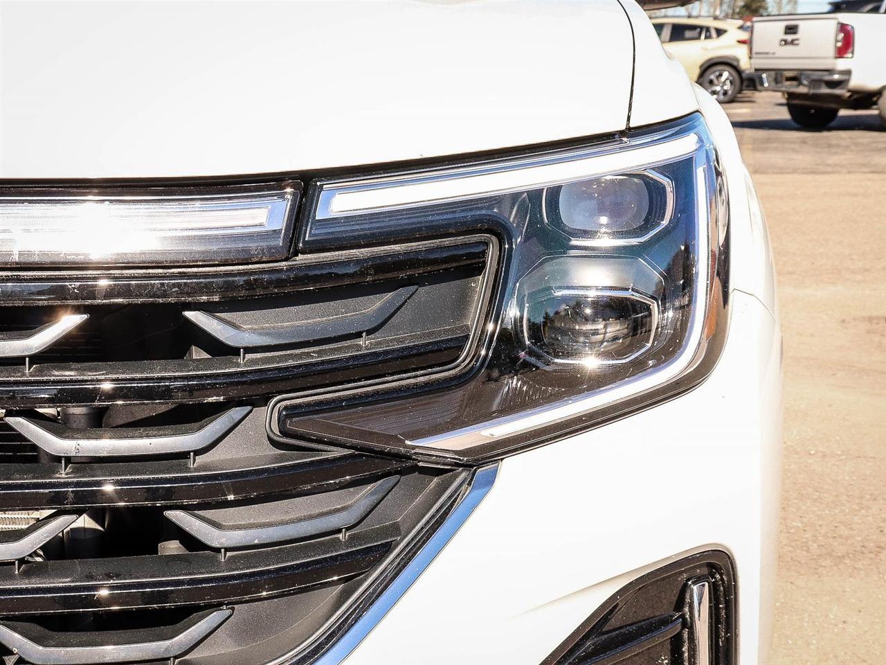 2025 Volkswagen Atlas Cross Sport Execline Photo