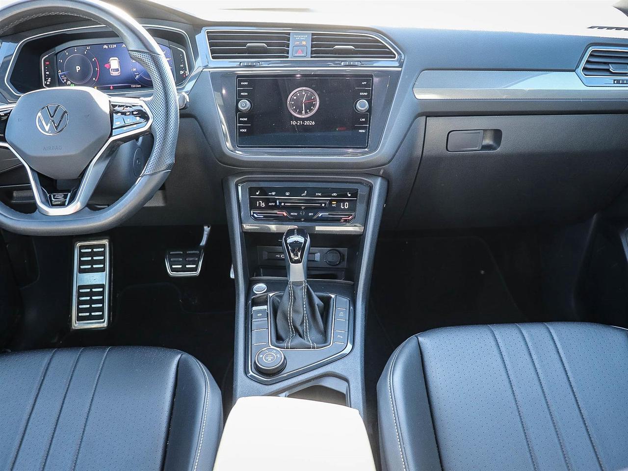 2024 Volkswagen Tiguan Comfortline R-Line Black Edition Photo