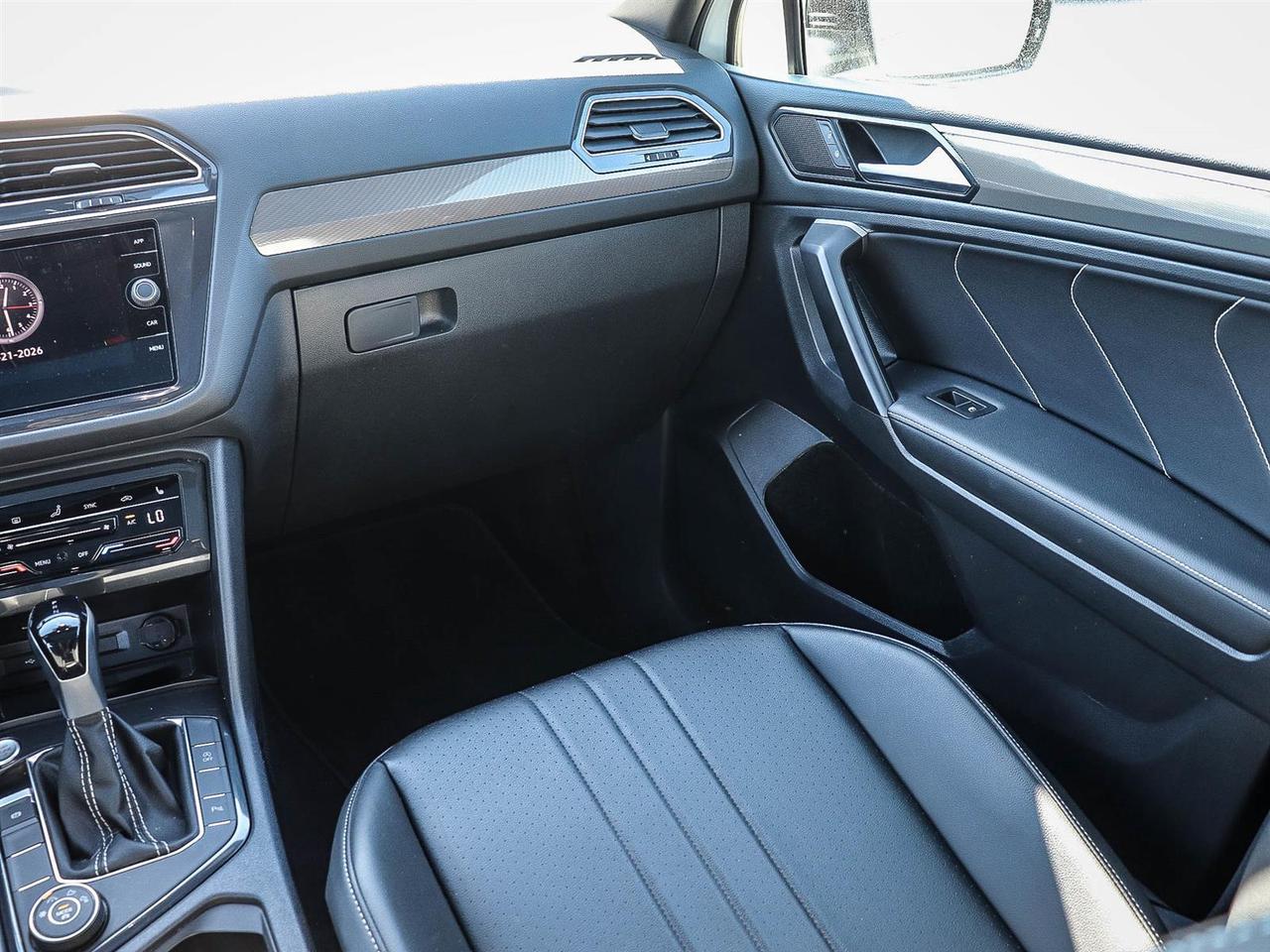 2024 Volkswagen Tiguan Comfortline R-Line Black Edition Photo