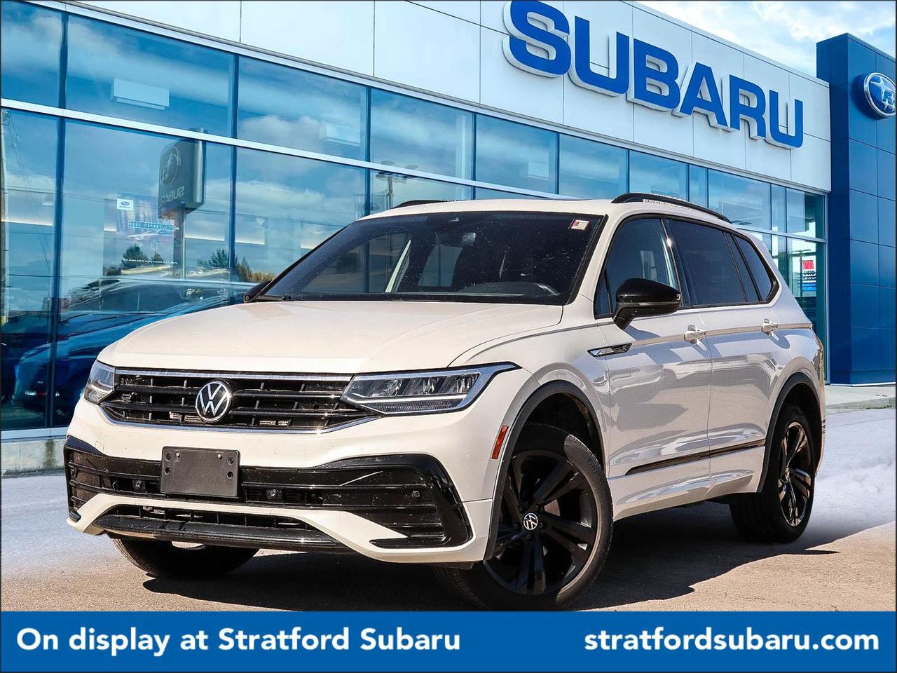 2024 Volkswagen Tiguan Comfortline R-Line Black Edition Photo0