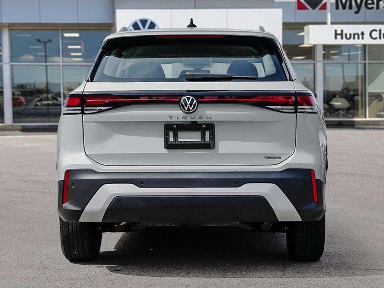 2026 Volkswagen Tiguan Comfortline  - Power Liftgate Photo4
