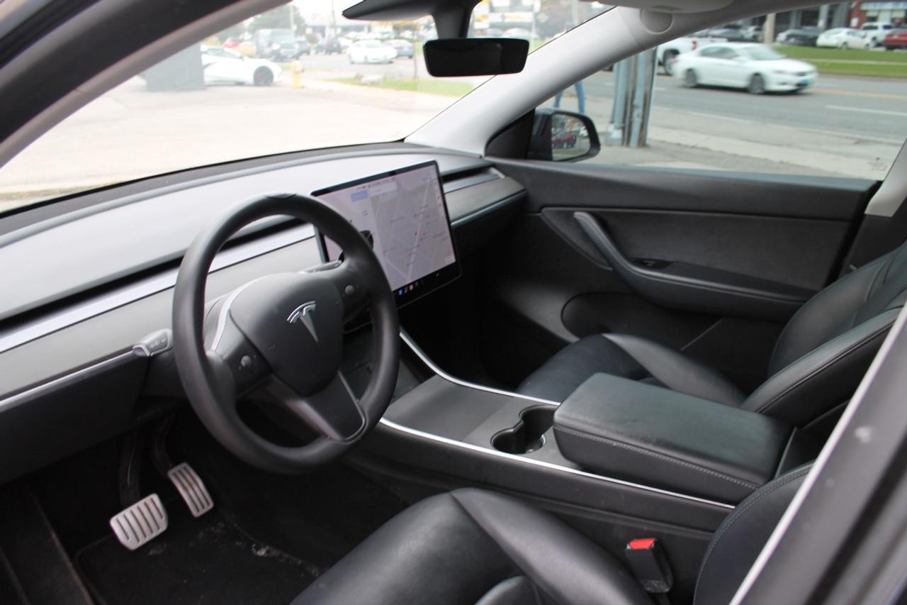 2020 Tesla Model Y PERFORMANCE Photo