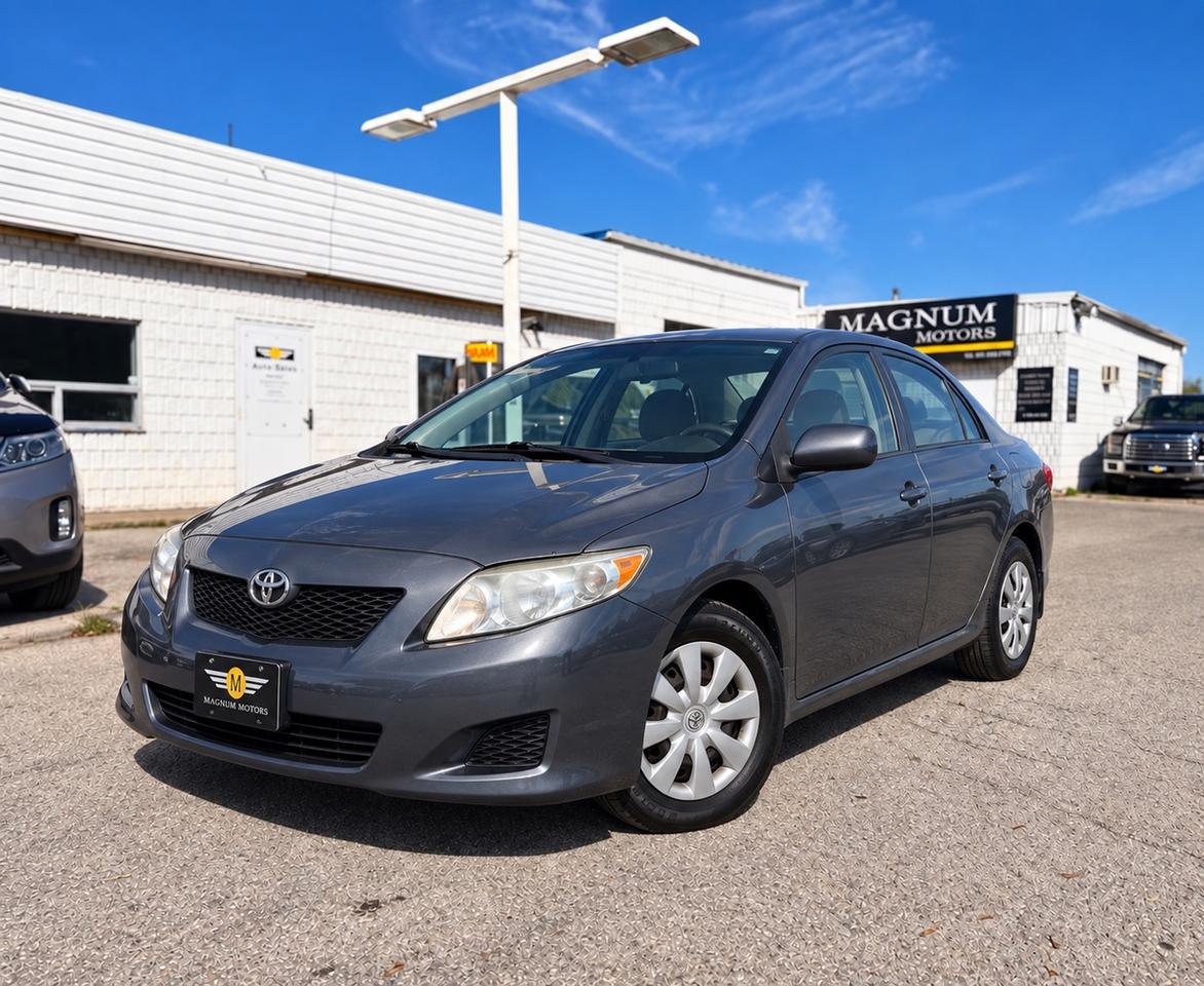 2010 Toyota Corolla - NO ACCIDENTS - ONE OWNER Photo0
