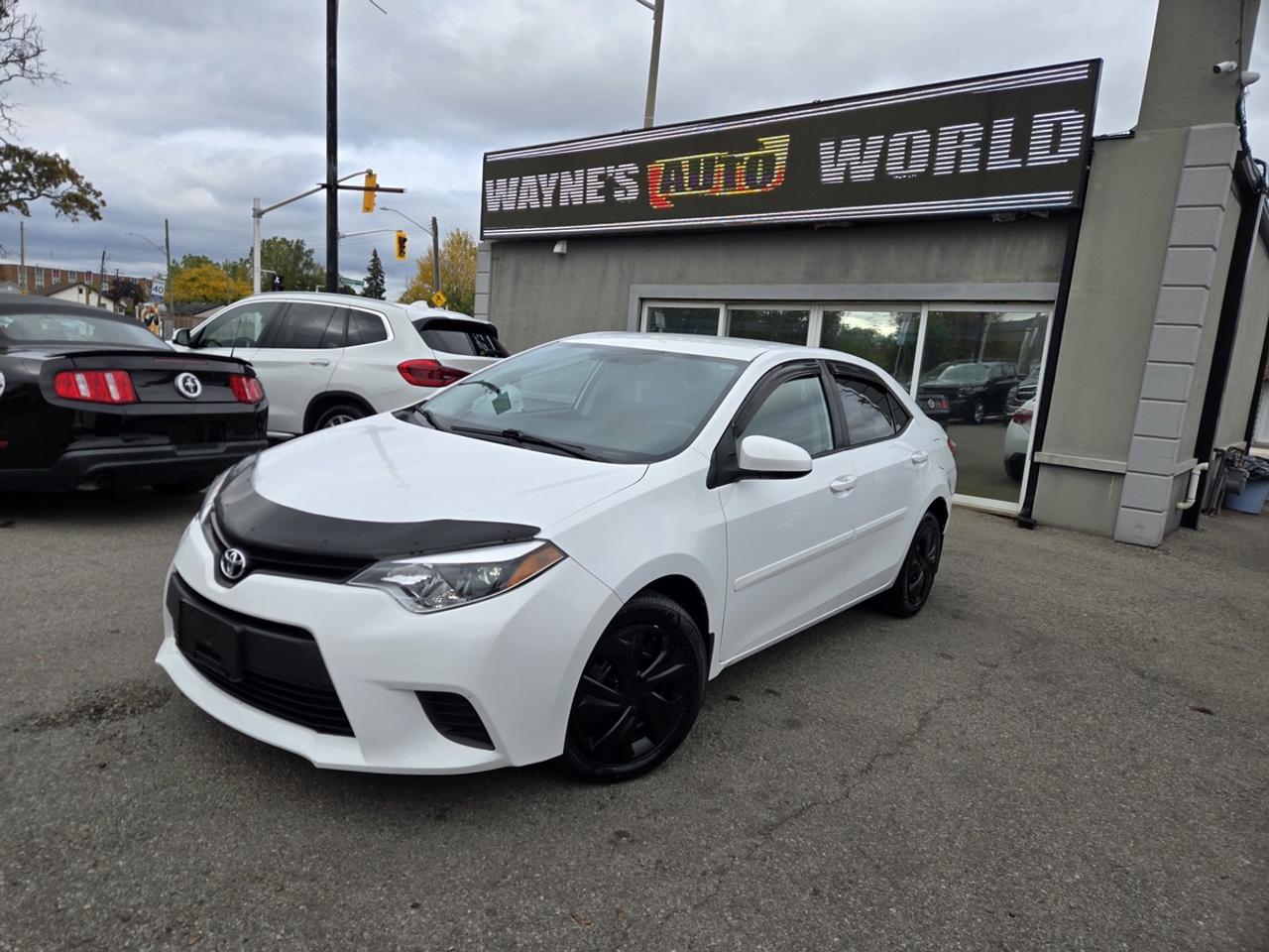 2014 Toyota Corolla LE**HEATED SEATS*REAR CAM*BLUETOOTH** Photo