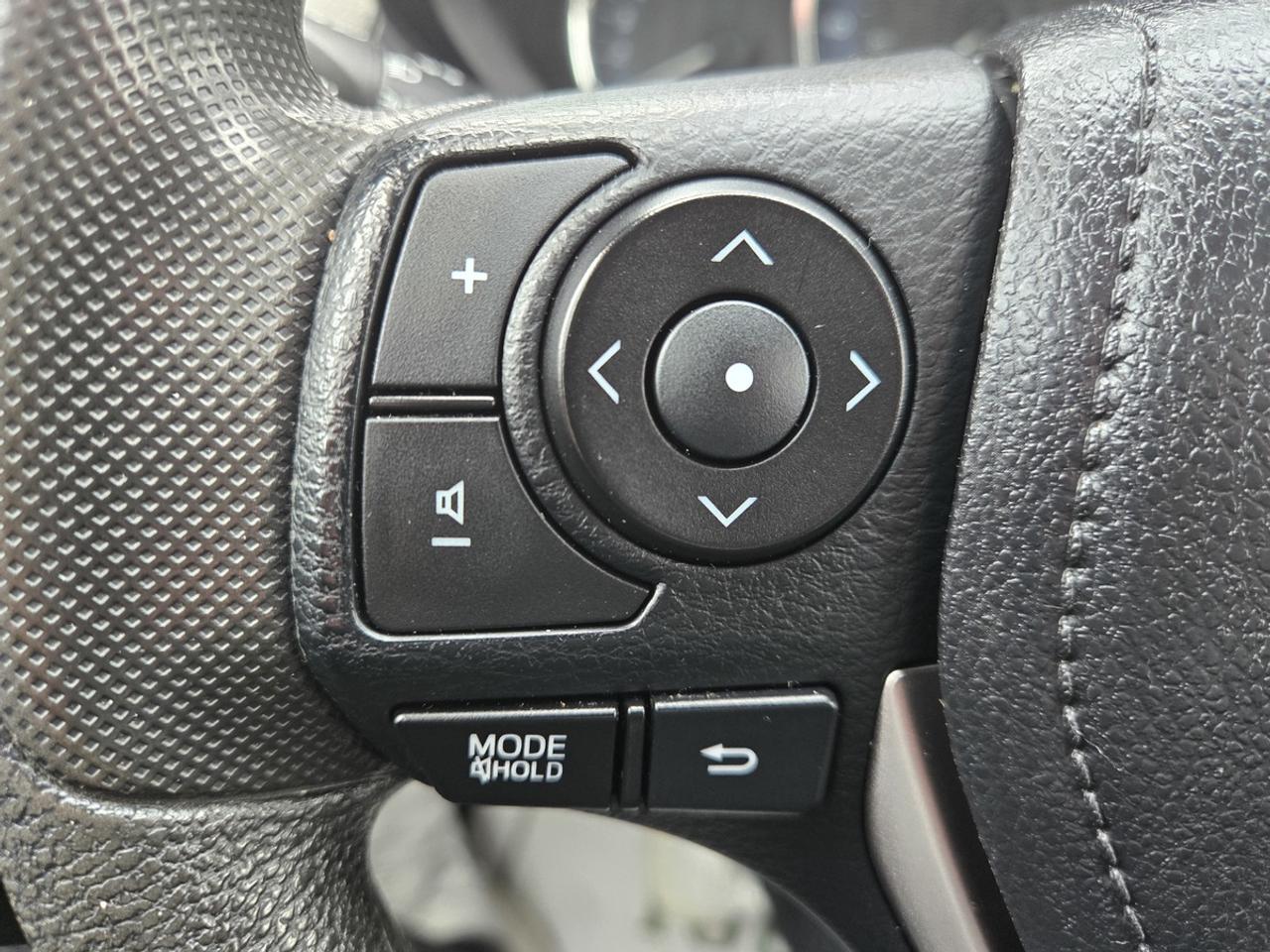 2014 Toyota Corolla LE**HEATED SEATS*REAR CAM*BLUETOOTH** Photo
