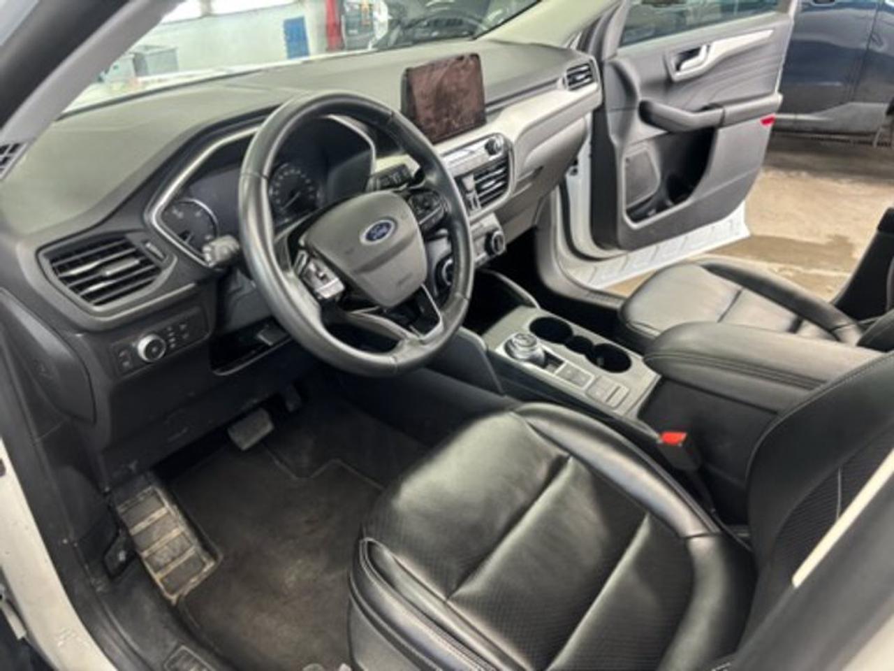 2022 Ford Escape SEL Hybrid AWD | Leather | Heated Wheel + Seats | Power Liftgate | Rear Camera | and More ! Photo