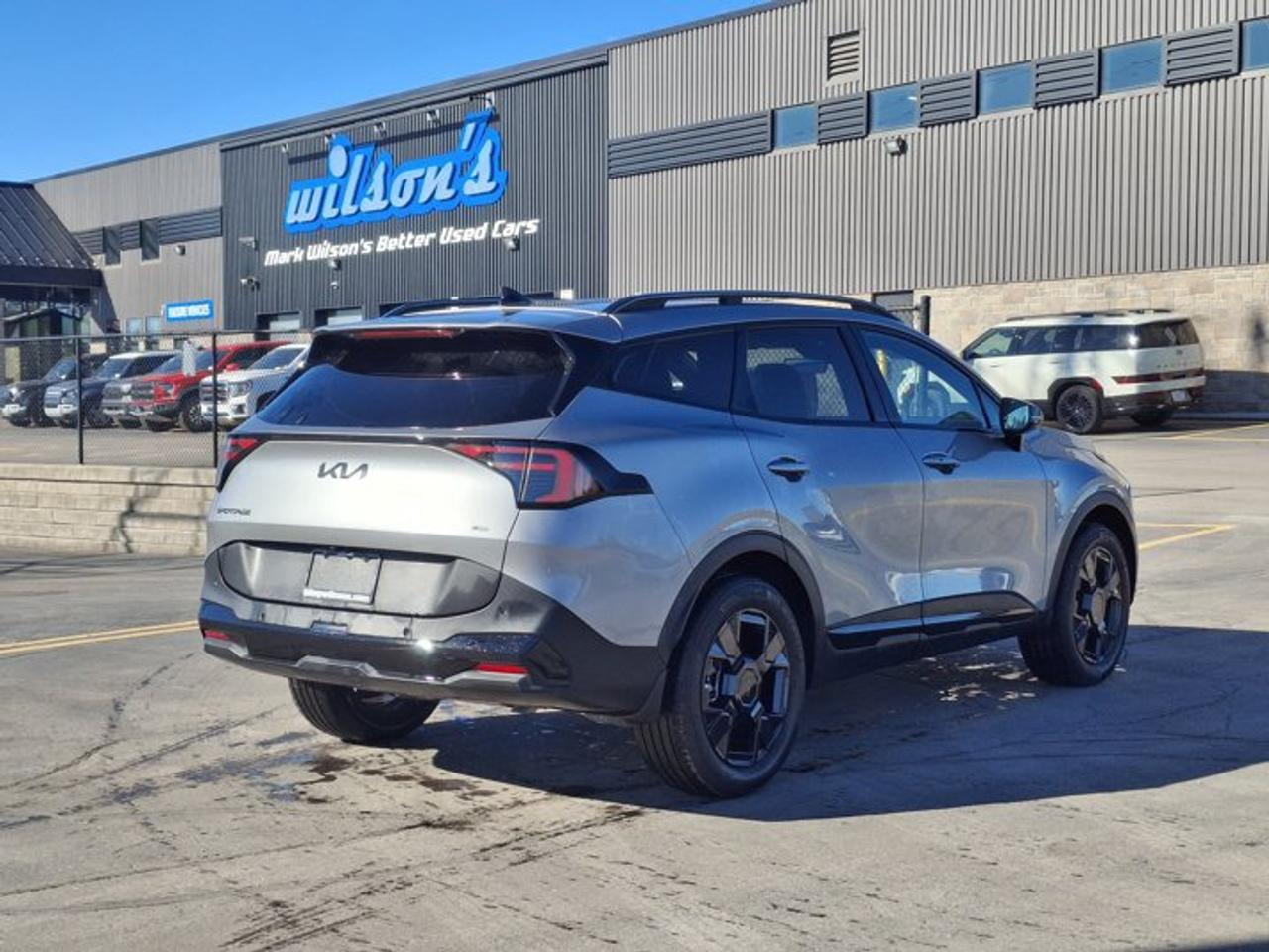 2026 Kia Sportage X-Line AWD | Leather | Heated Seats + Steering | Remote Start | Wireless Charger | CarPlay and More! Photo4