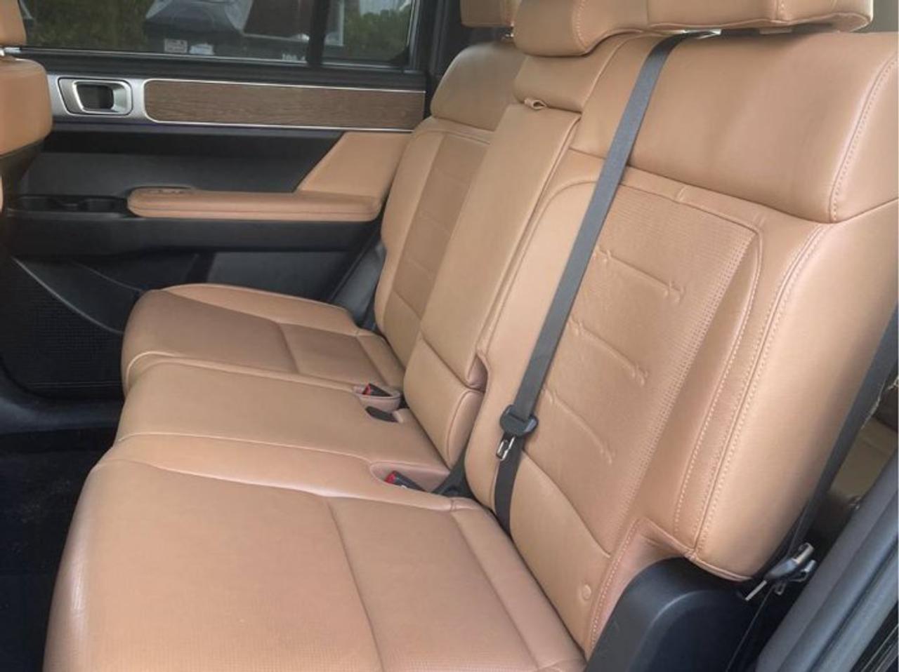2024 Hyundai Santa Fe Luxury AWD | Leather | Sunroof | Nav | 360 Camera | Cooled + Heated Seats | Heated Wheel | and More! Photo