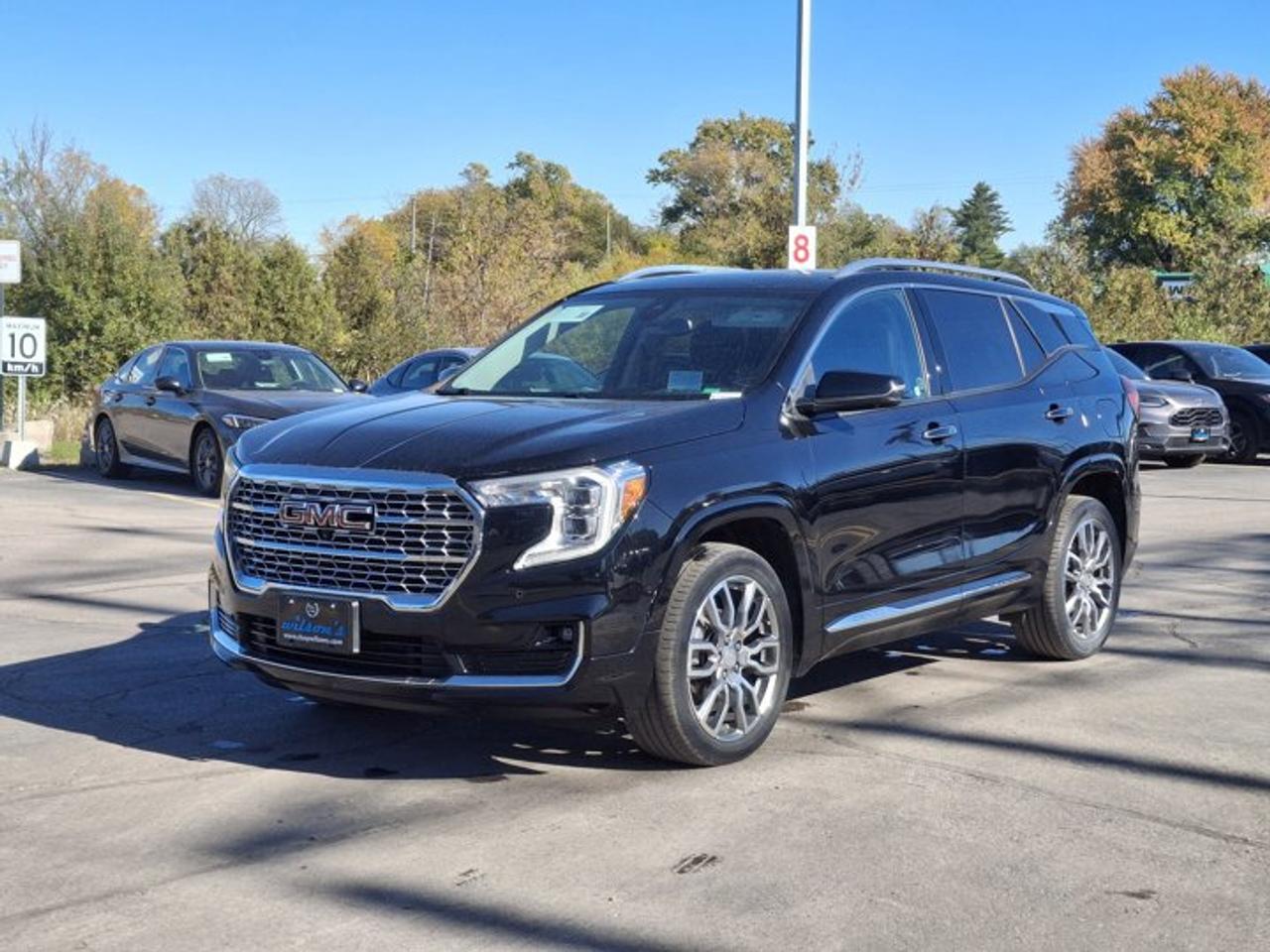 2022 GMC Terrain Denali AWD | Leather | Sunroof | Nav | HUD | 360 Camera | Adaptive Cruise | Remote Start and More ! Photo