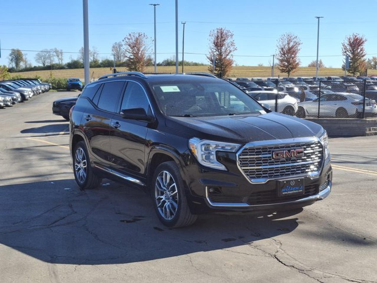 2022 GMC Terrain Denali AWD | Leather | Sunroof | Nav | HUD | 360 Camera | Adaptive Cruise | Remote Start and More ! Photo