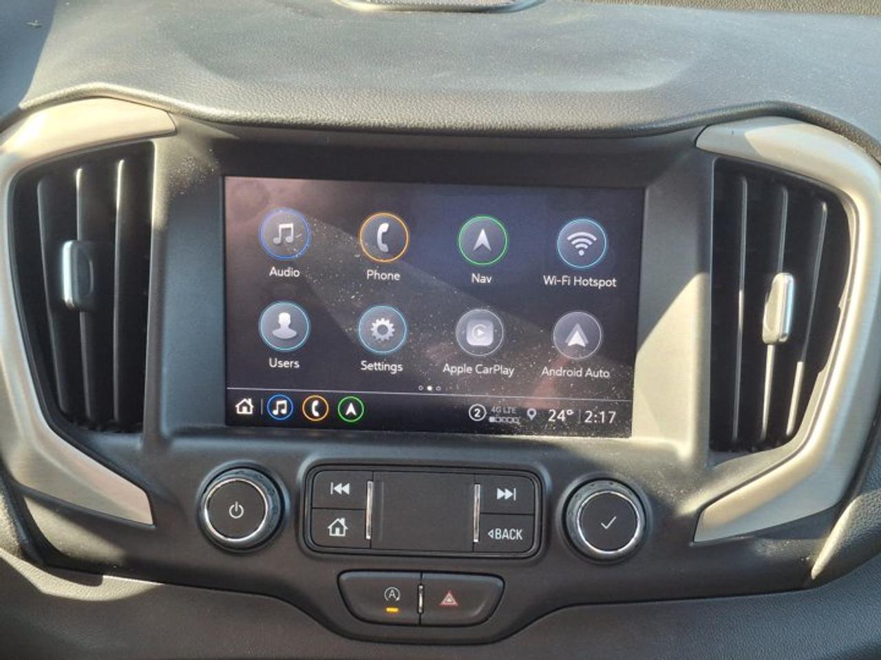2022 GMC Terrain Denali AWD | Leather | Sunroof | Nav | HUD | 360 Camera | Adaptive Cruise | Remote Start and More ! Photo