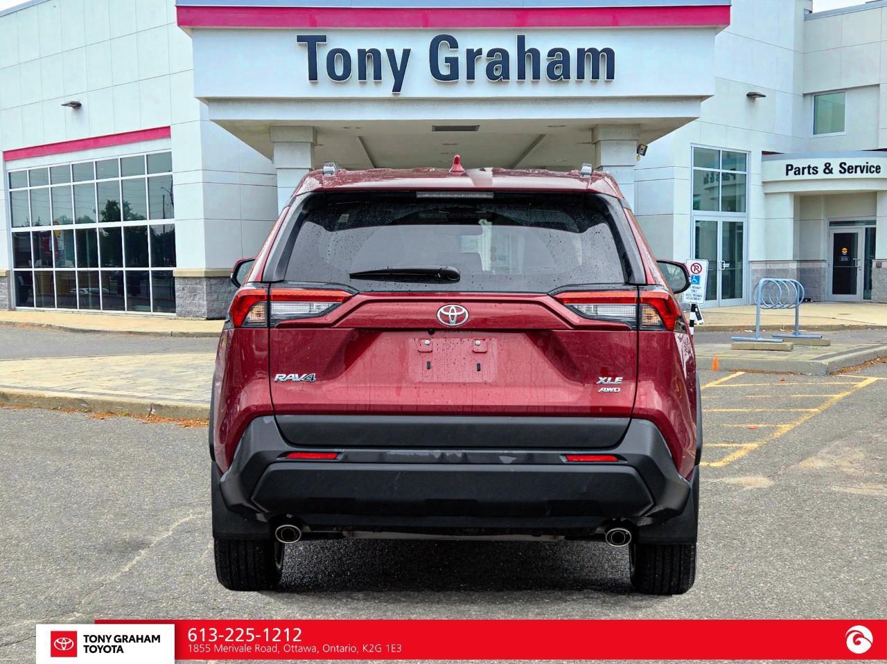 2024 Toyota RAV4 XLE Photo