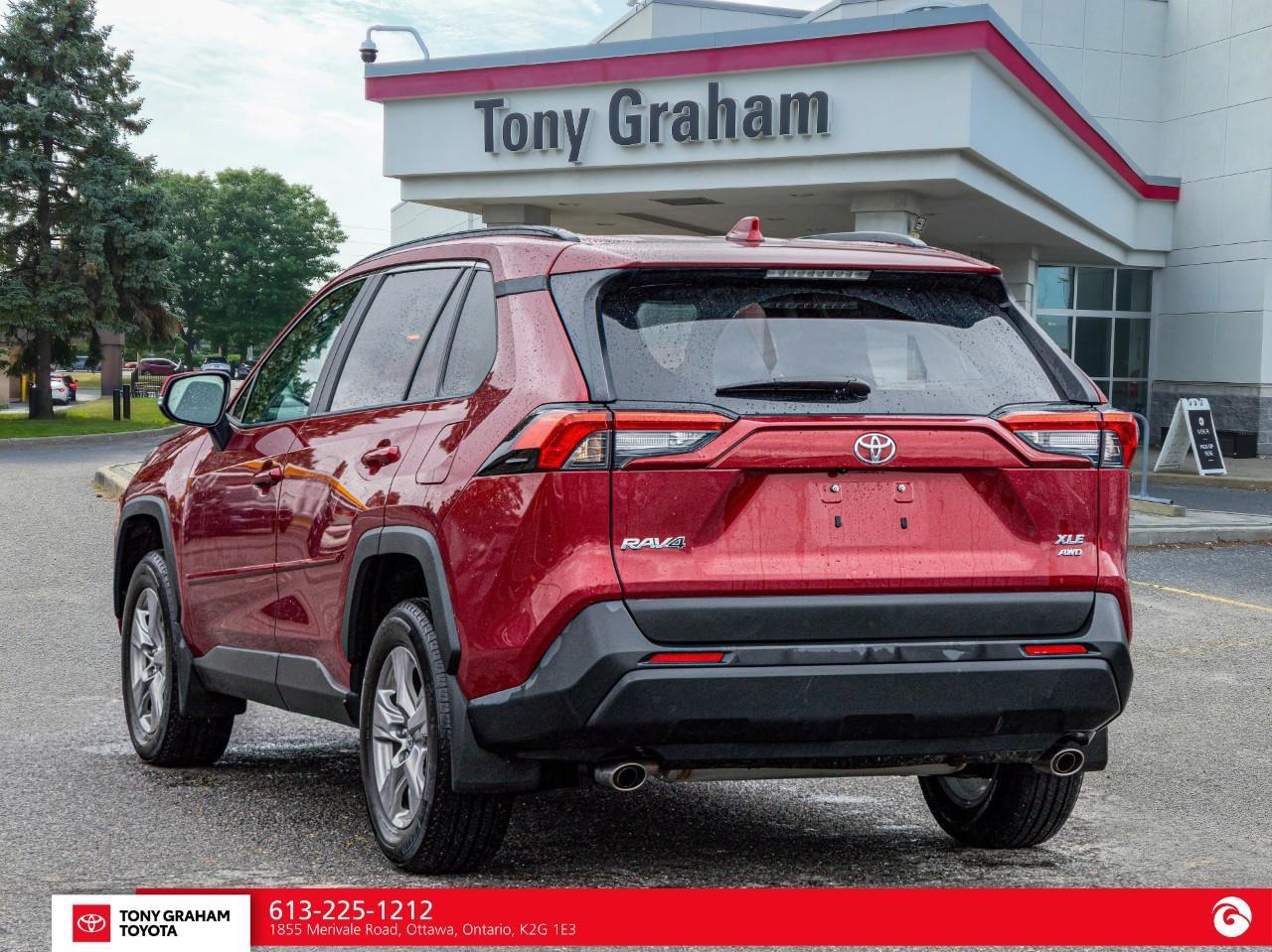 2024 Toyota RAV4 XLE Photo