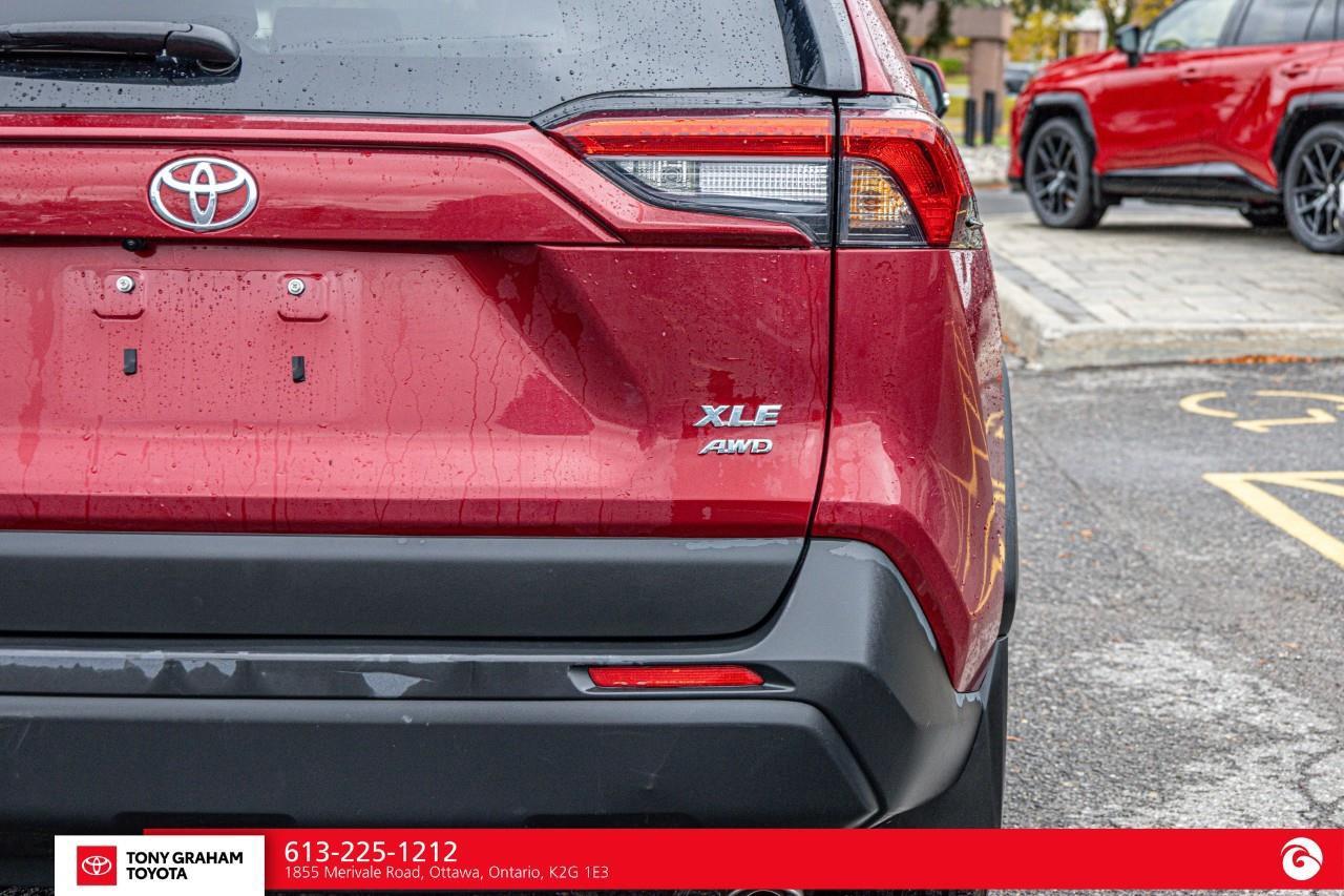 2024 Toyota RAV4 XLE Photo