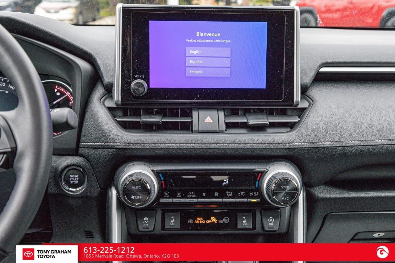 2024 Toyota RAV4 XLE Photo