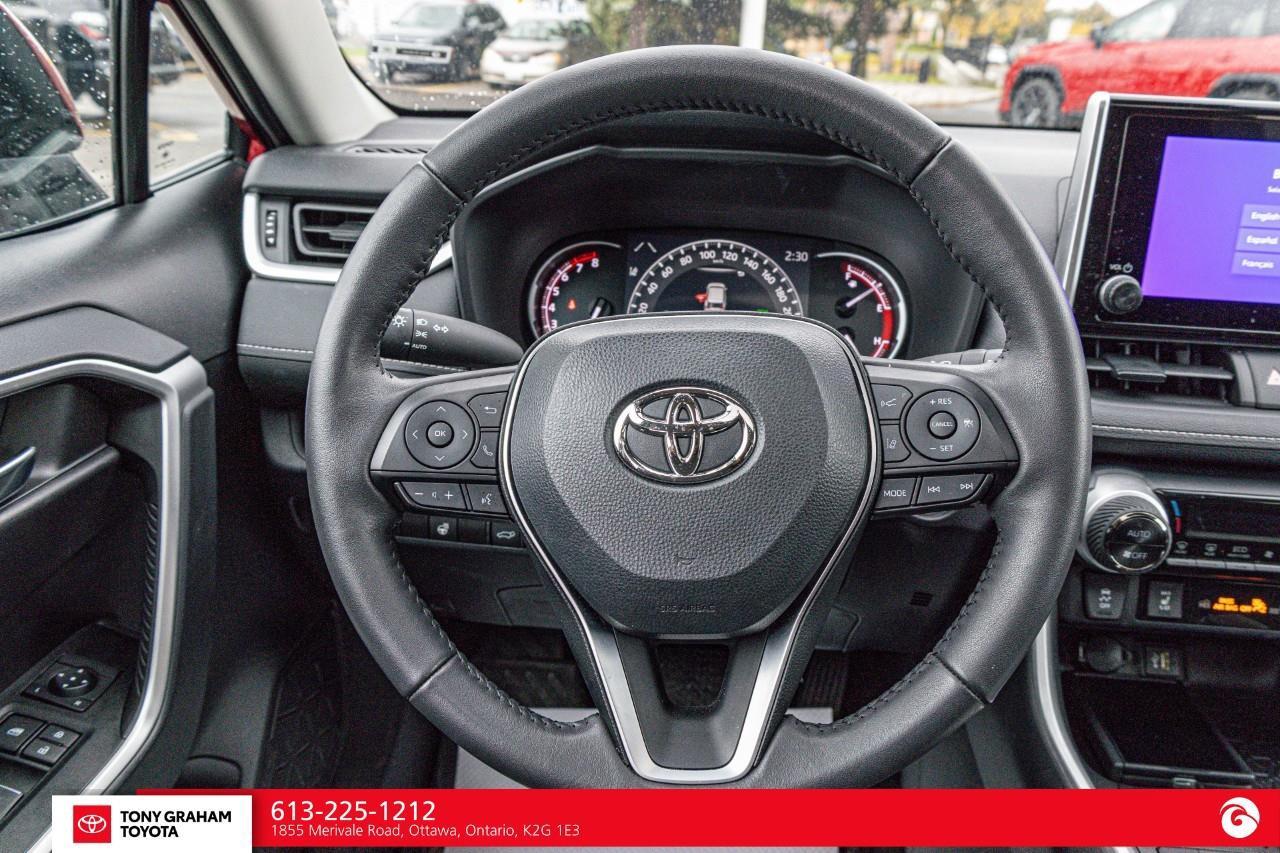 2024 Toyota RAV4 XLE Photo