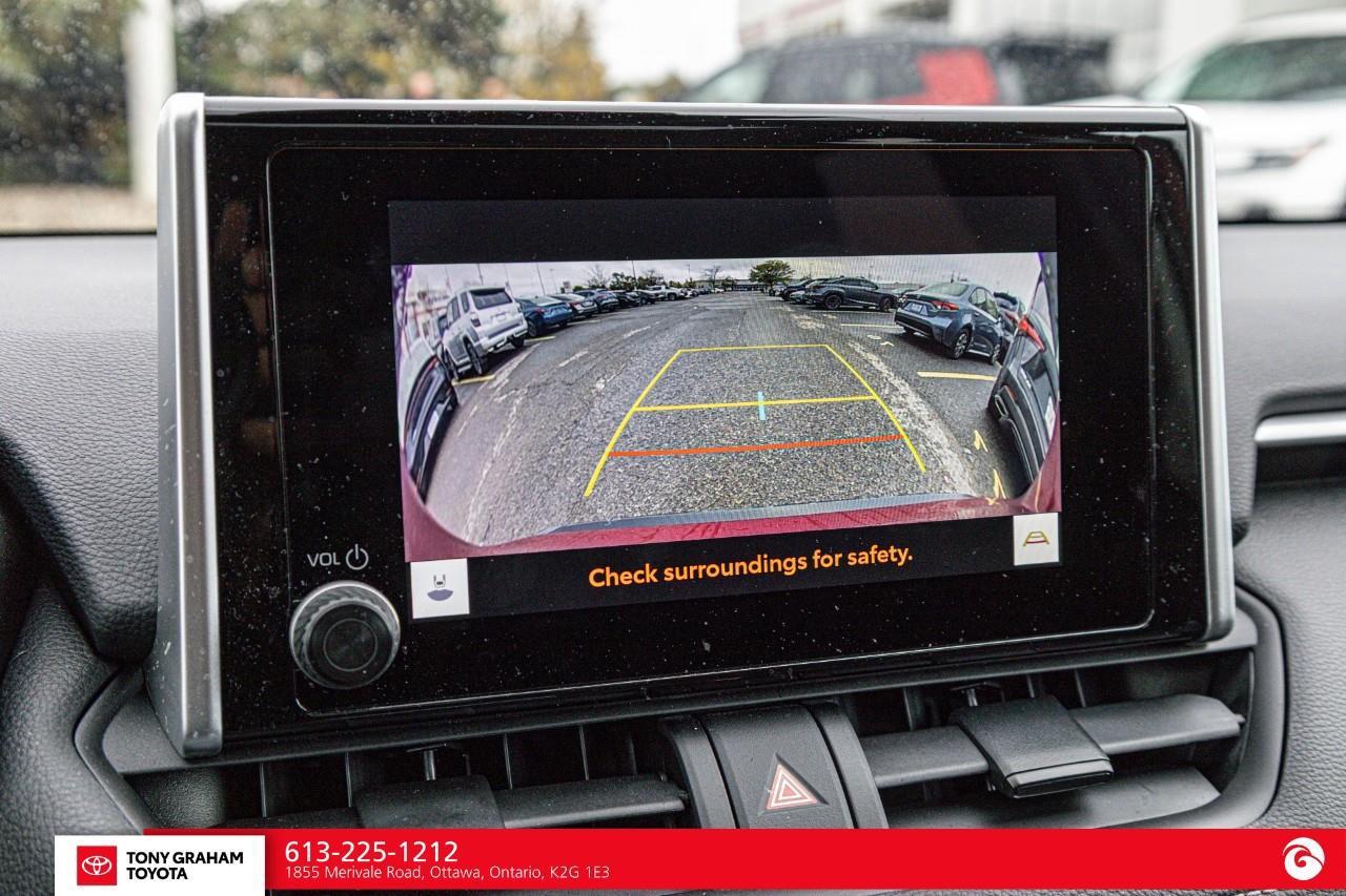 2024 Toyota RAV4 XLE Photo