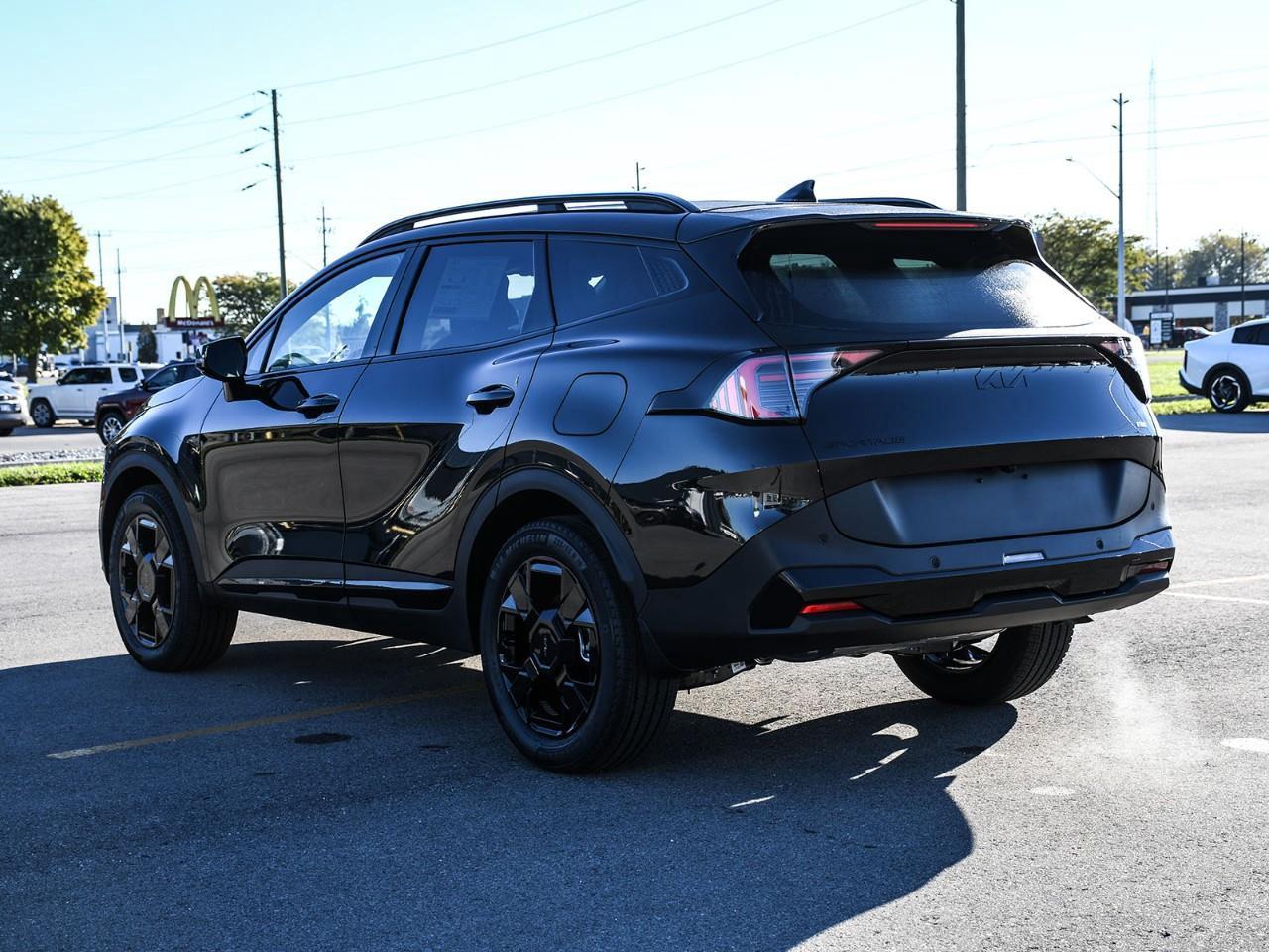 2026 Kia Sportage X-Line Photo3