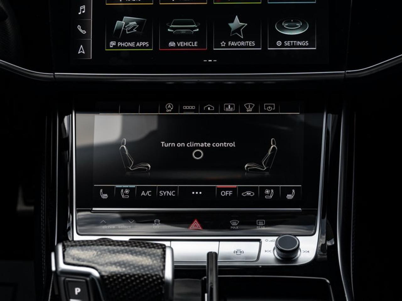 2022 Audi S8 L Photo