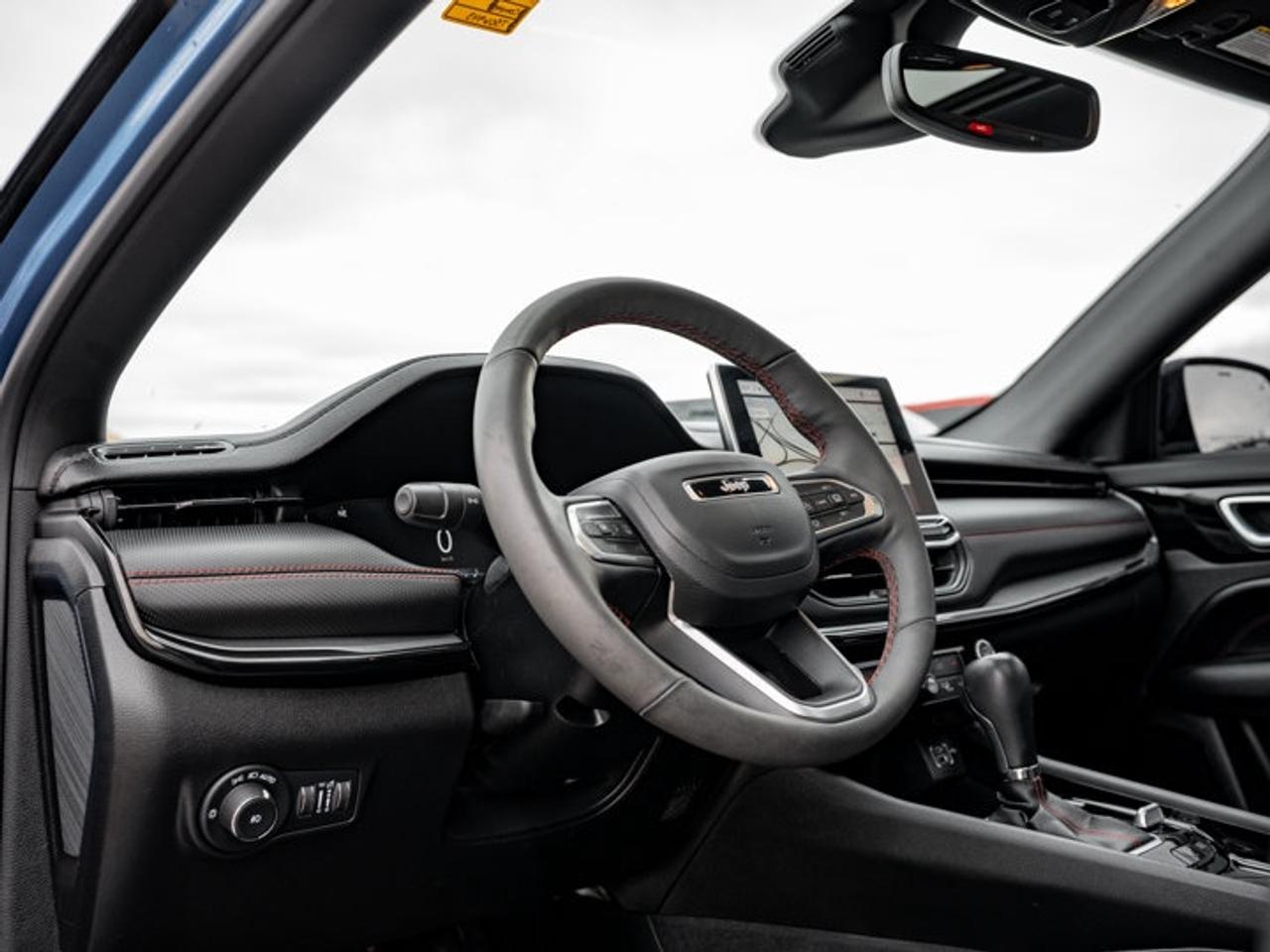 2023 Jeep Compass Trailhawk Elite Photo