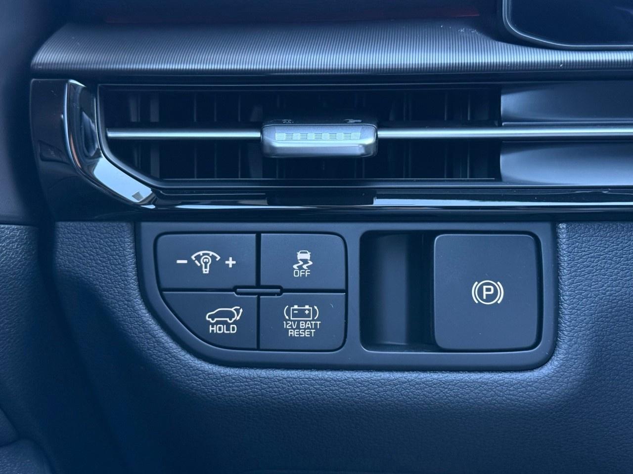 2027 Kia Sportage Hybrid SX AWD w/Black Interior Photo