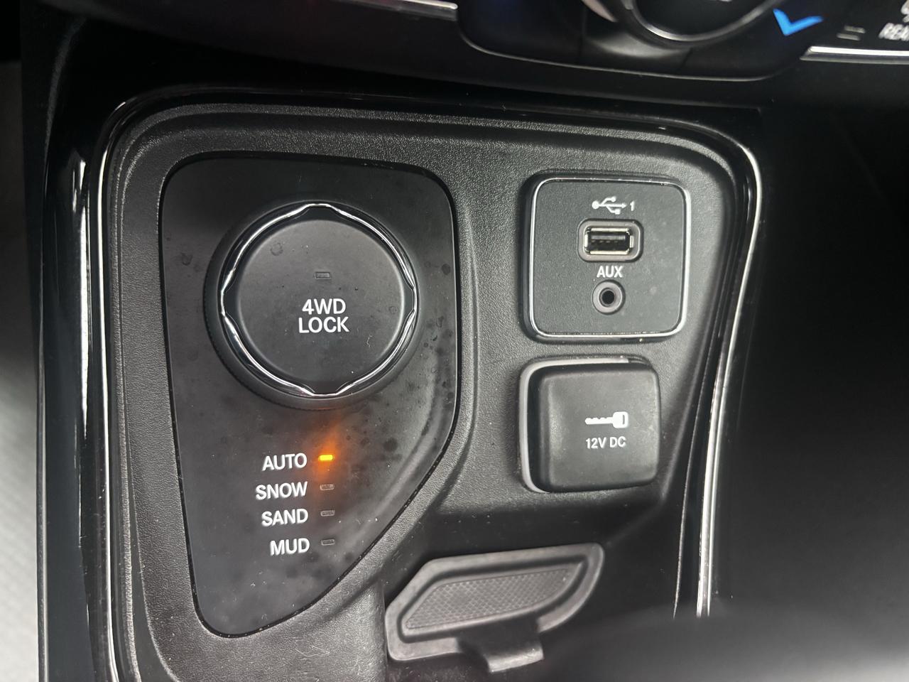 2019 Jeep Compass LIMITED, 4WD, Leather, Panoramic Sunroof, Alloys Photo