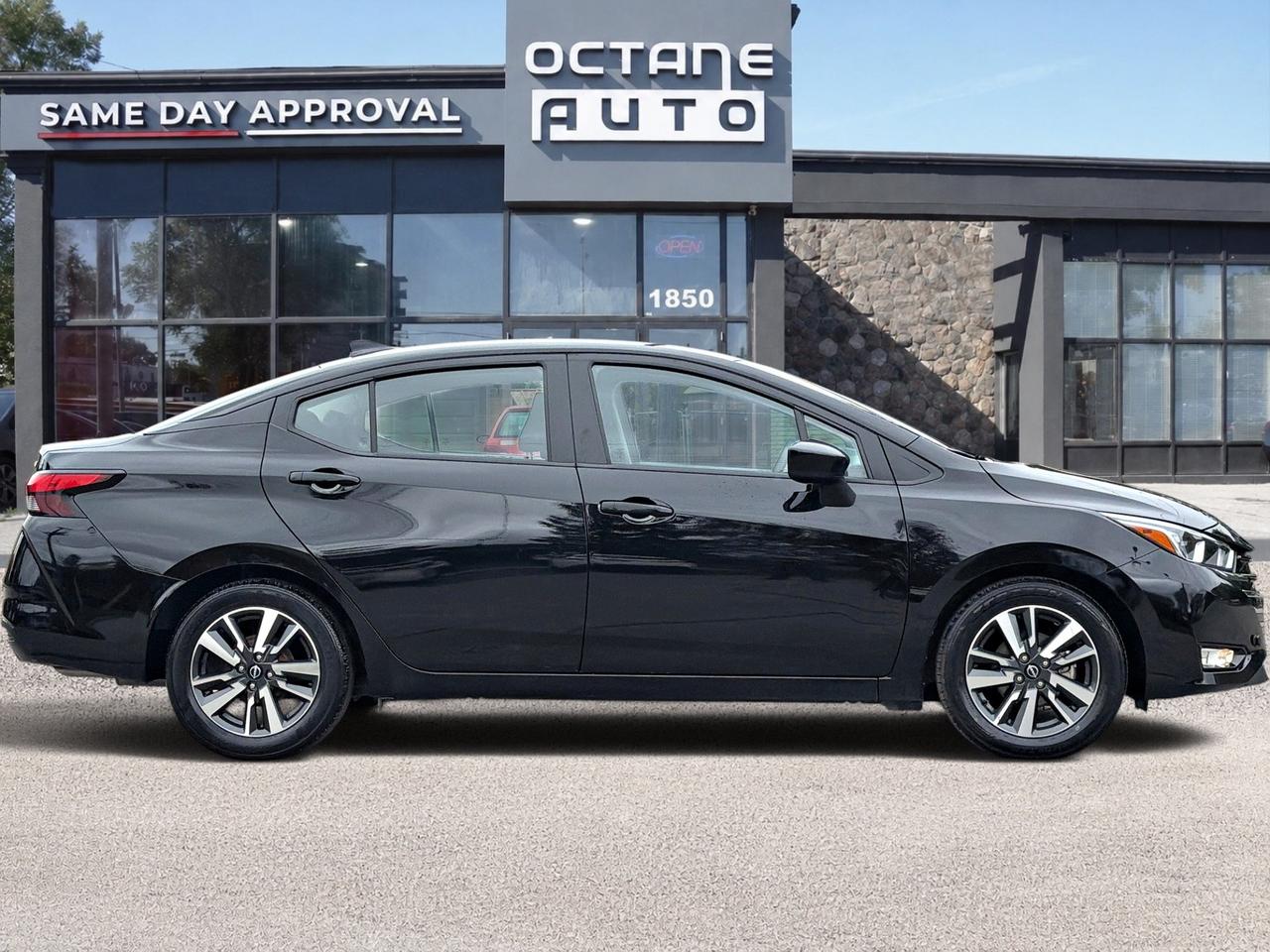 2024 Nissan Versa SV CVT Photo