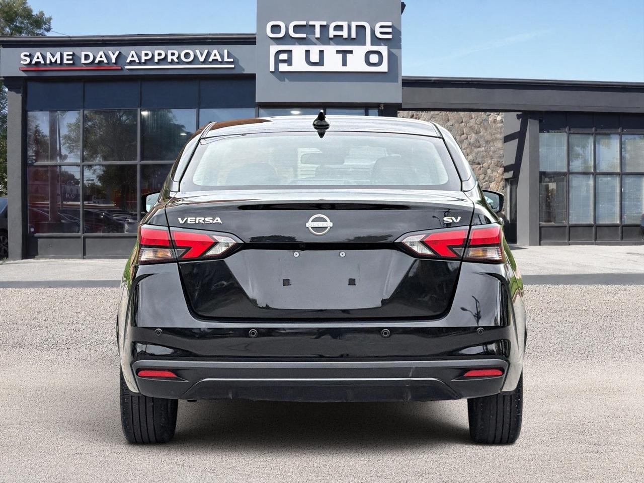 2024 Nissan Versa SV CVT Photo