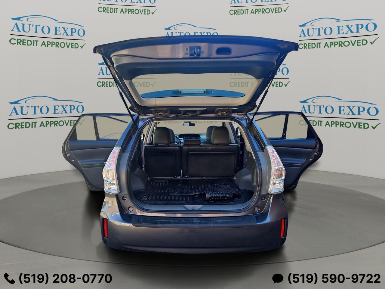 2014 Toyota Prius v Certified,No Accident,New Brakas,Leather,Sunroof Photo
