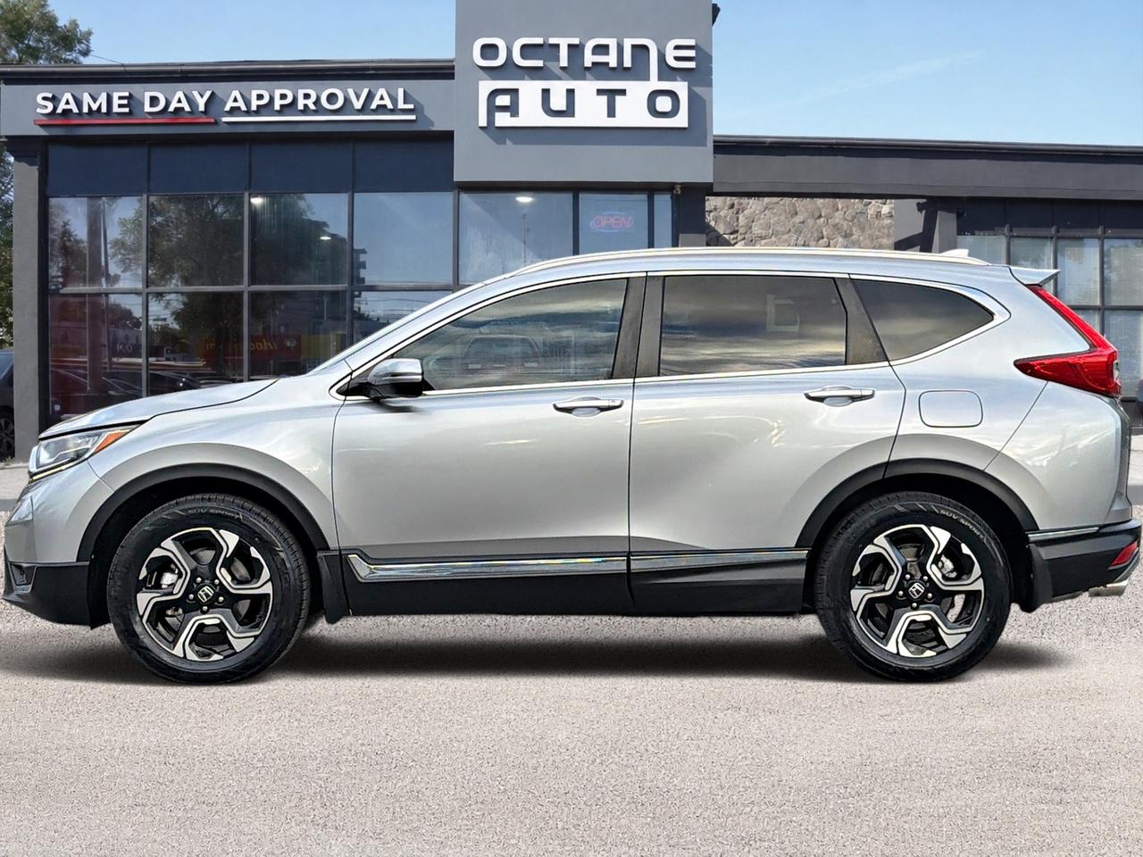 2018 Honda CR-V Touring AWD Photo