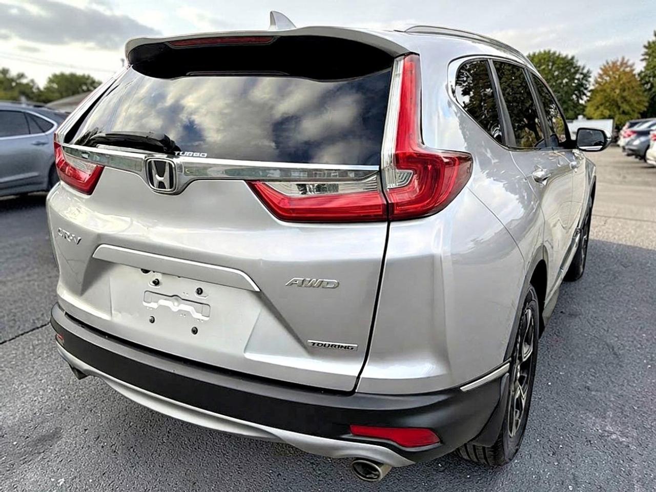 2018 Honda CR-V Touring AWD Photo