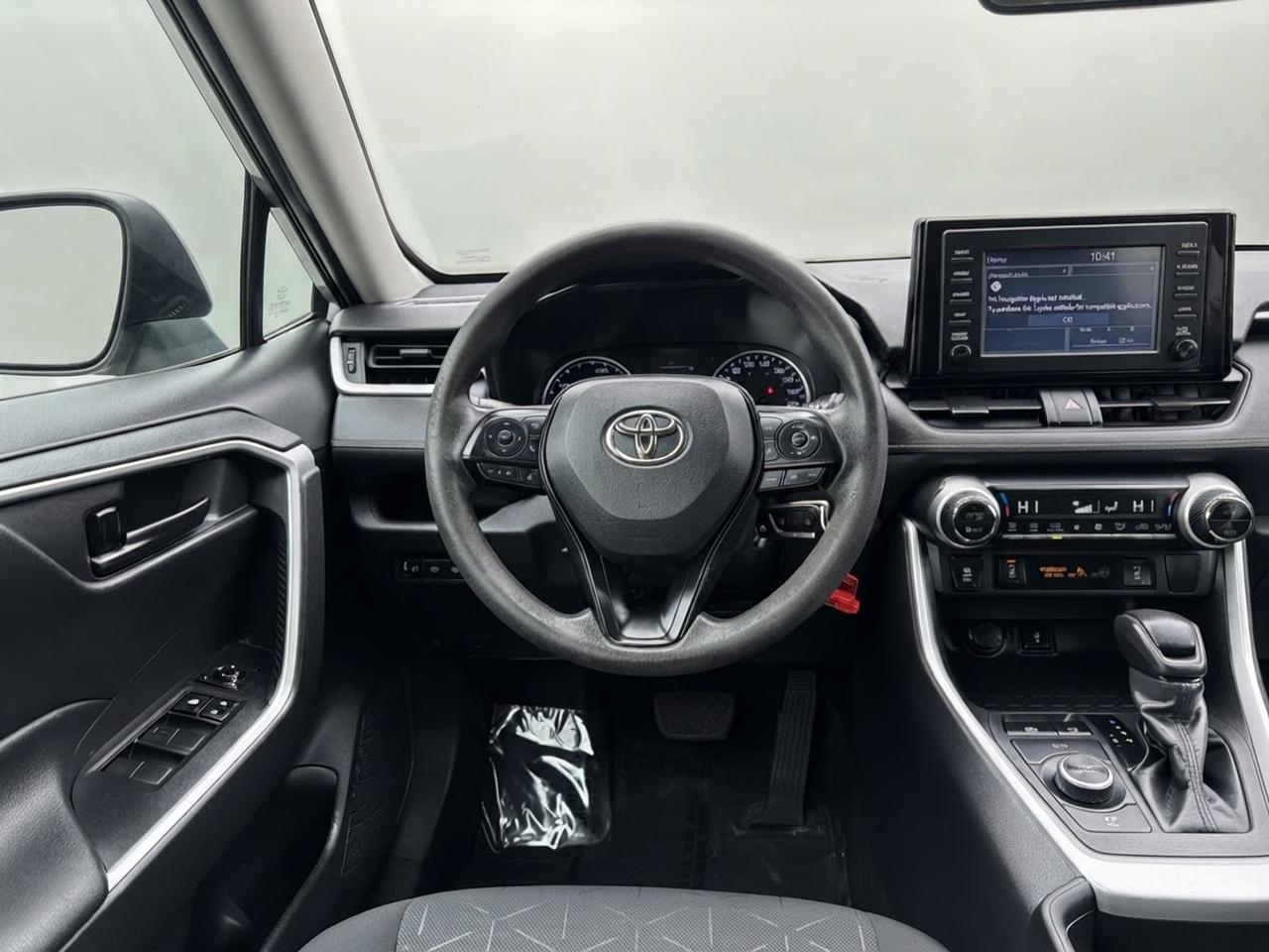 2021 Toyota RAV4 Hybrid LE AWD Photo