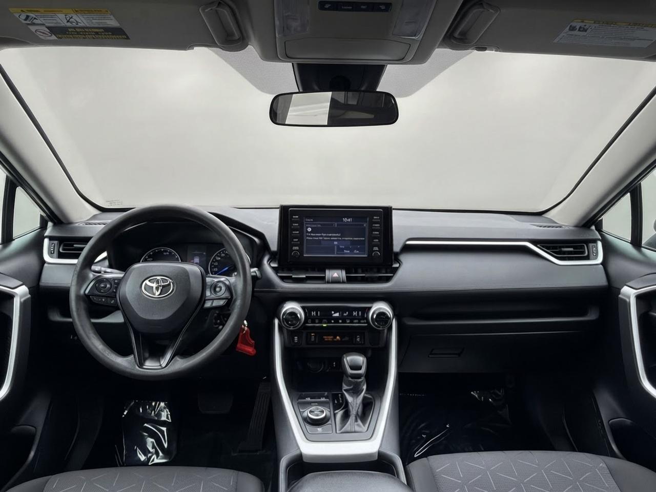 2021 Toyota RAV4 Hybrid LE AWD Photo