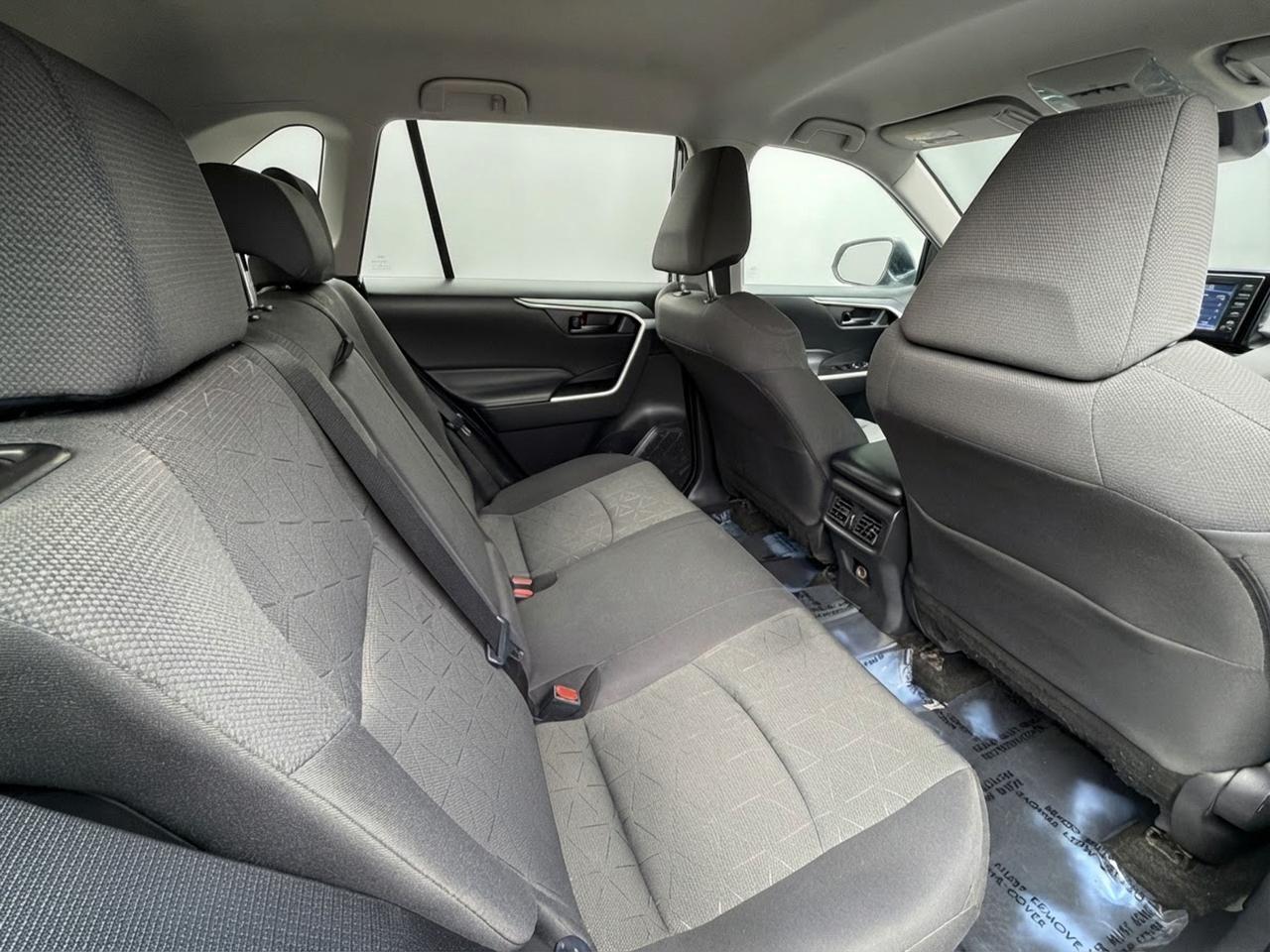 2021 Toyota RAV4 Hybrid LE AWD Photo