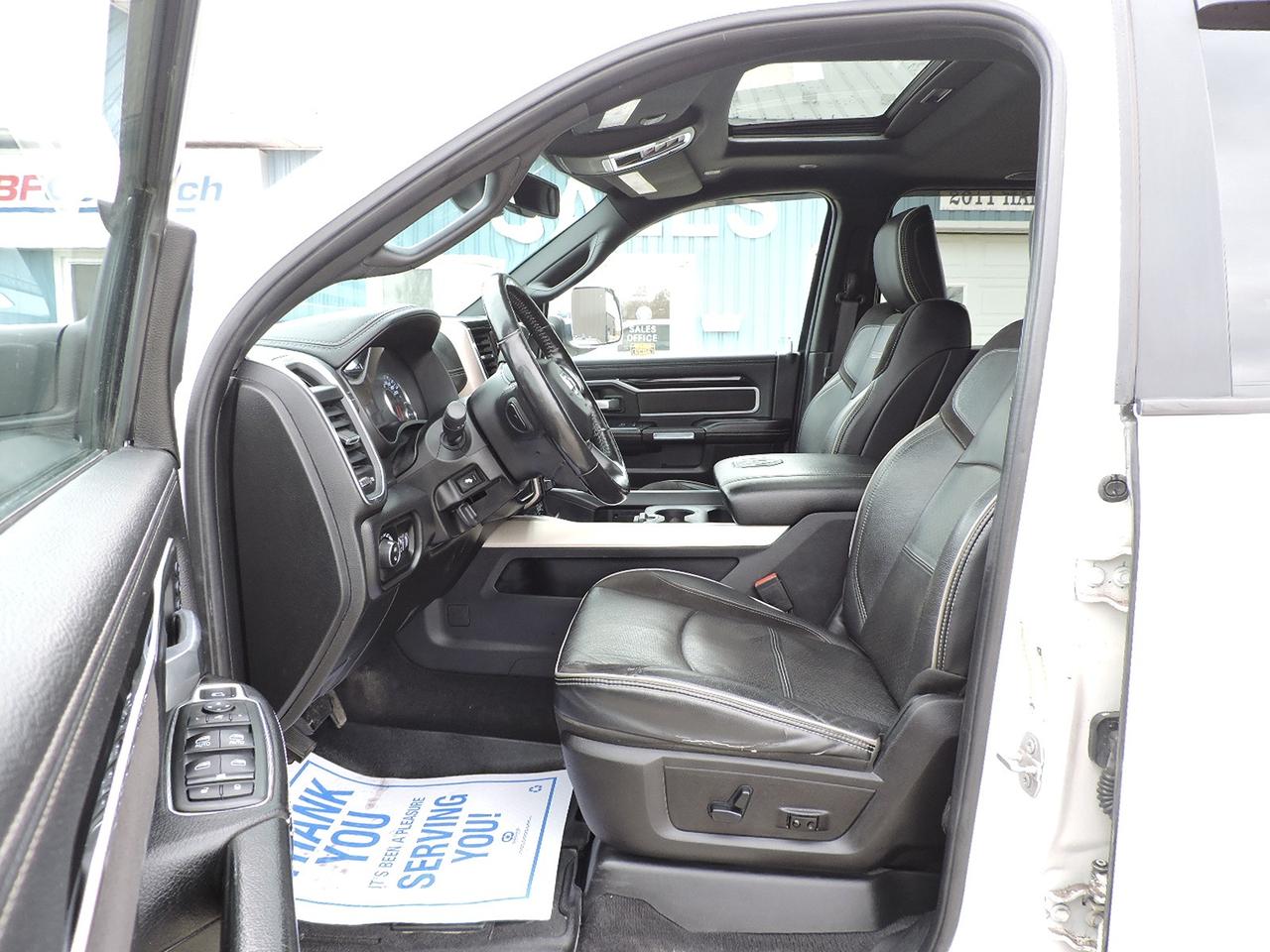 2019 RAM 2500 Laramie 6.7L 4X4 Leather Loaded New Brakes 101000K Photo