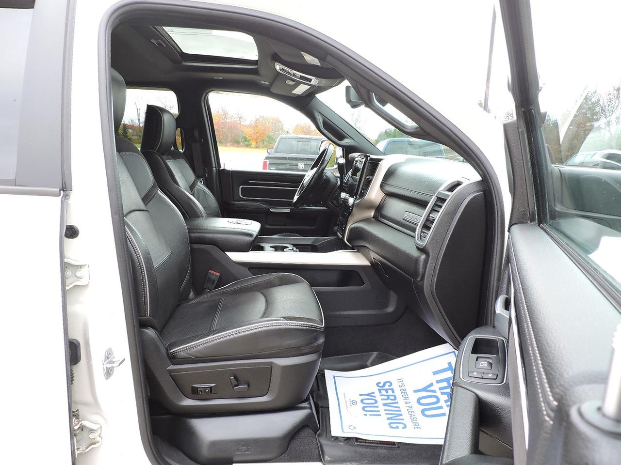2019 RAM 2500 Laramie 6.7L 4X4 Leather Loaded New Brakes 101000K Photo