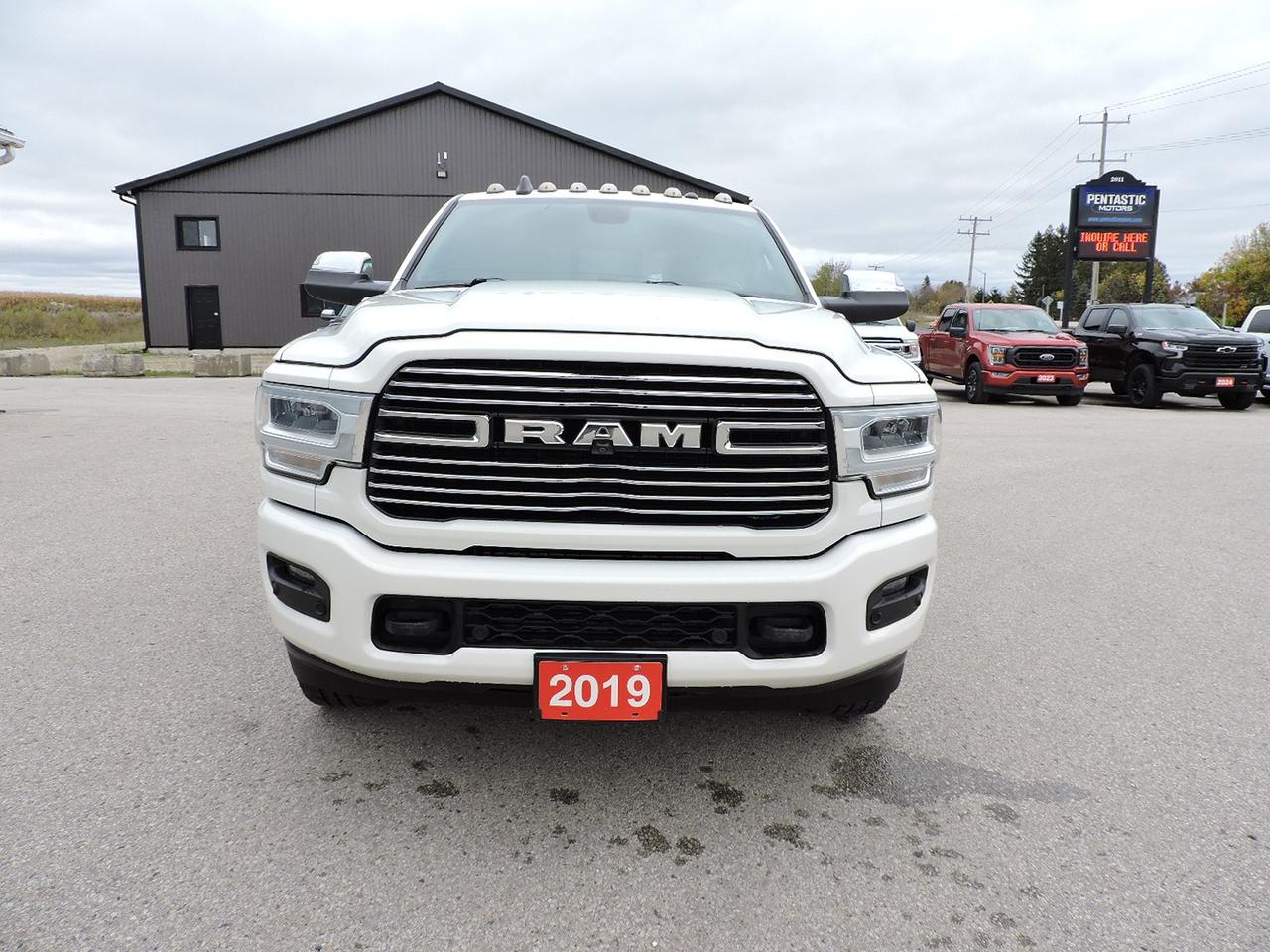 2019 RAM 2500 Laramie 6.7L 4X4 Leather Loaded New Brakes 101000K Photo5