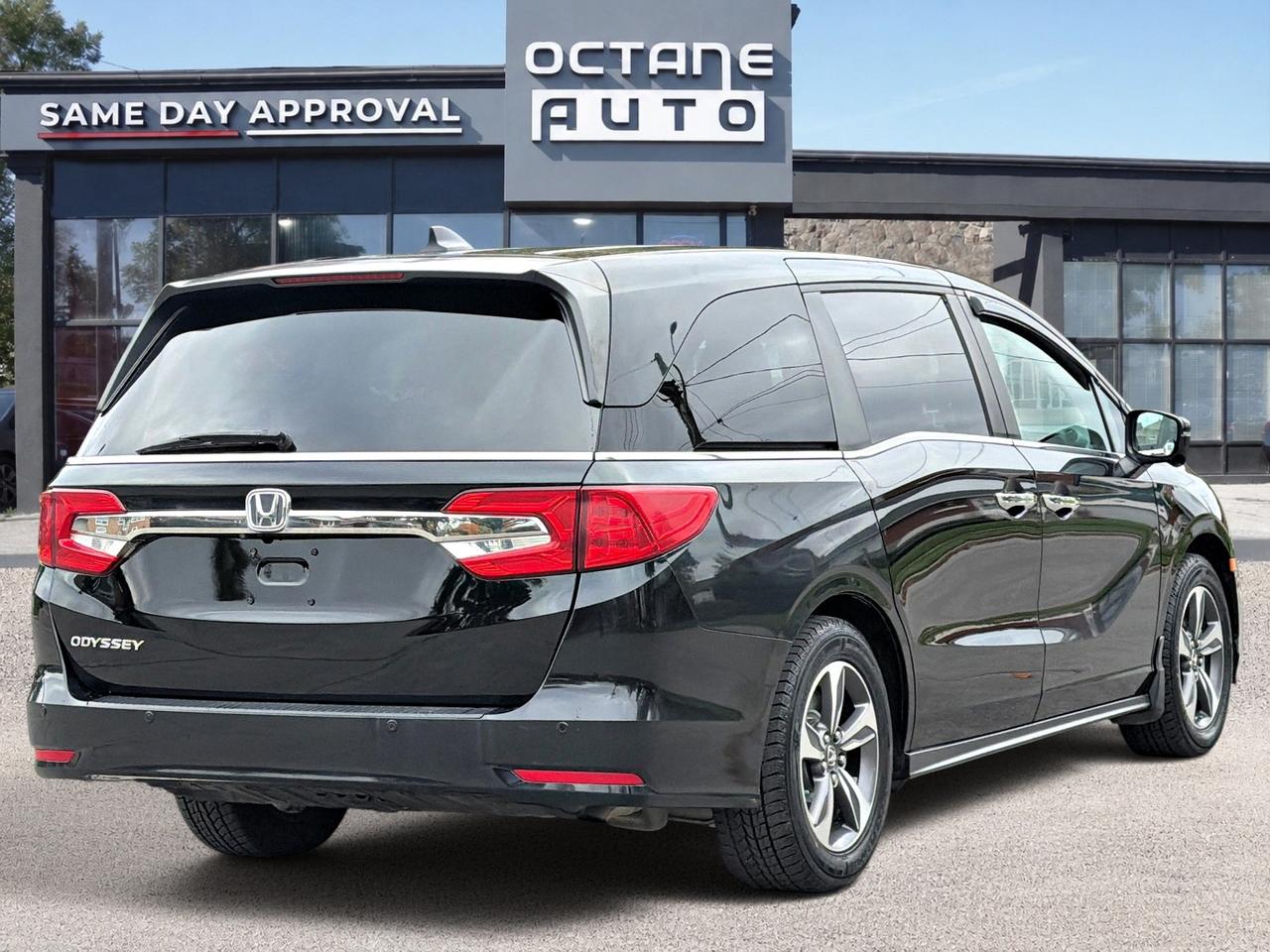 2018 Honda Odyssey EX-L Navi Auto Photo