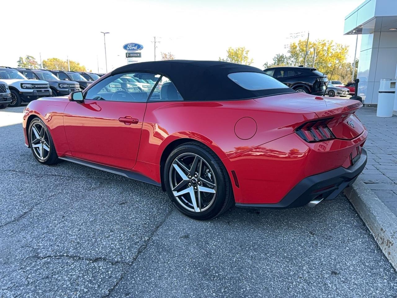 2026 Ford Mustang 315HP! CONVERTIBLE! 10-SPEED AUTO! 19" RIMS! Photo