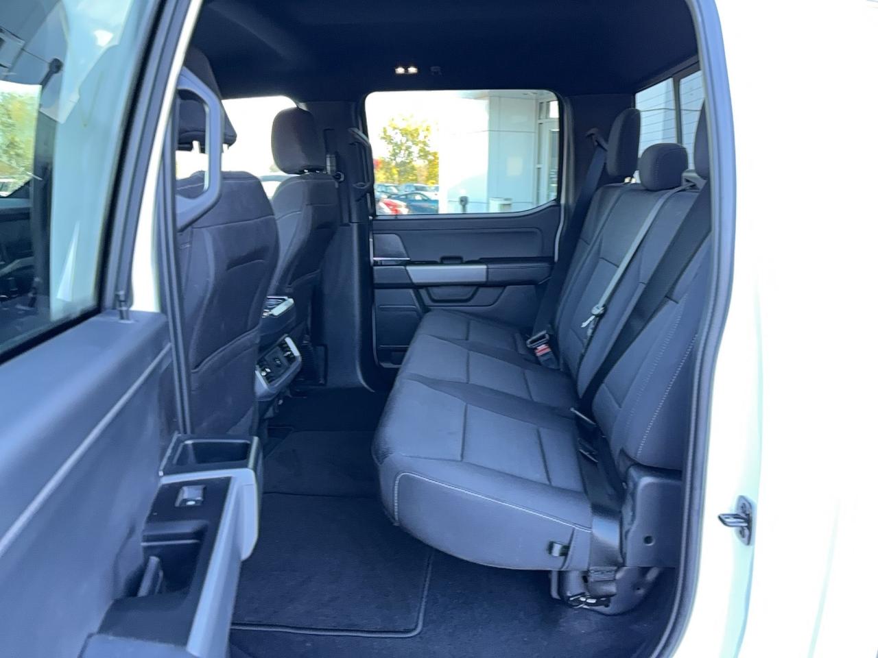 2026 Ford F-150 302A! BLACK PACK! 18" RIMS! BED UTILITY! HTD SEATS Photo