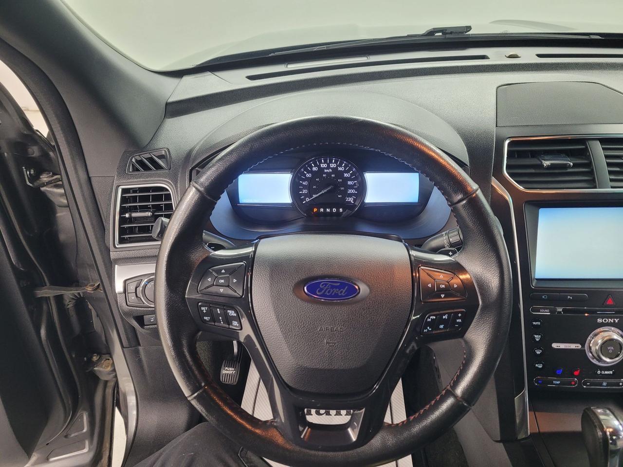 2016 Ford Explorer SPORT Photo15