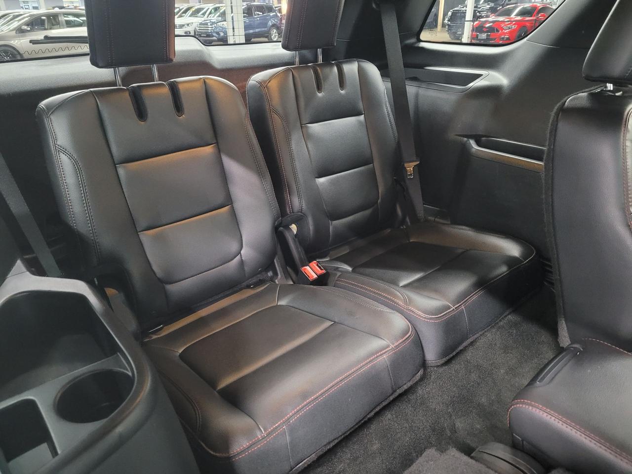 2016 Ford Explorer SPORT Photo10
