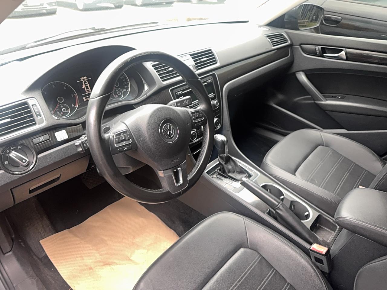 2013 Volkswagen Passat COMFORTLINE Photo